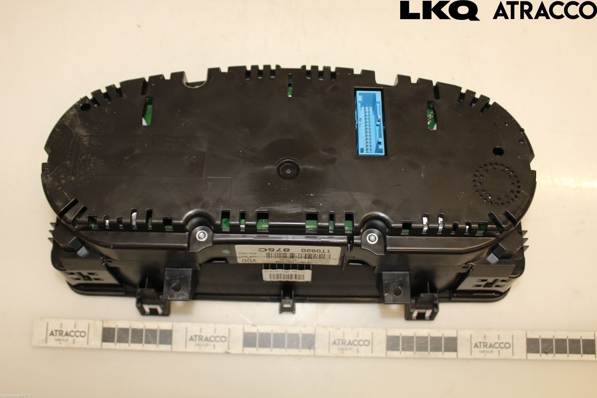 Volkswagen VW TOURAN 10-15 Instrument Komb