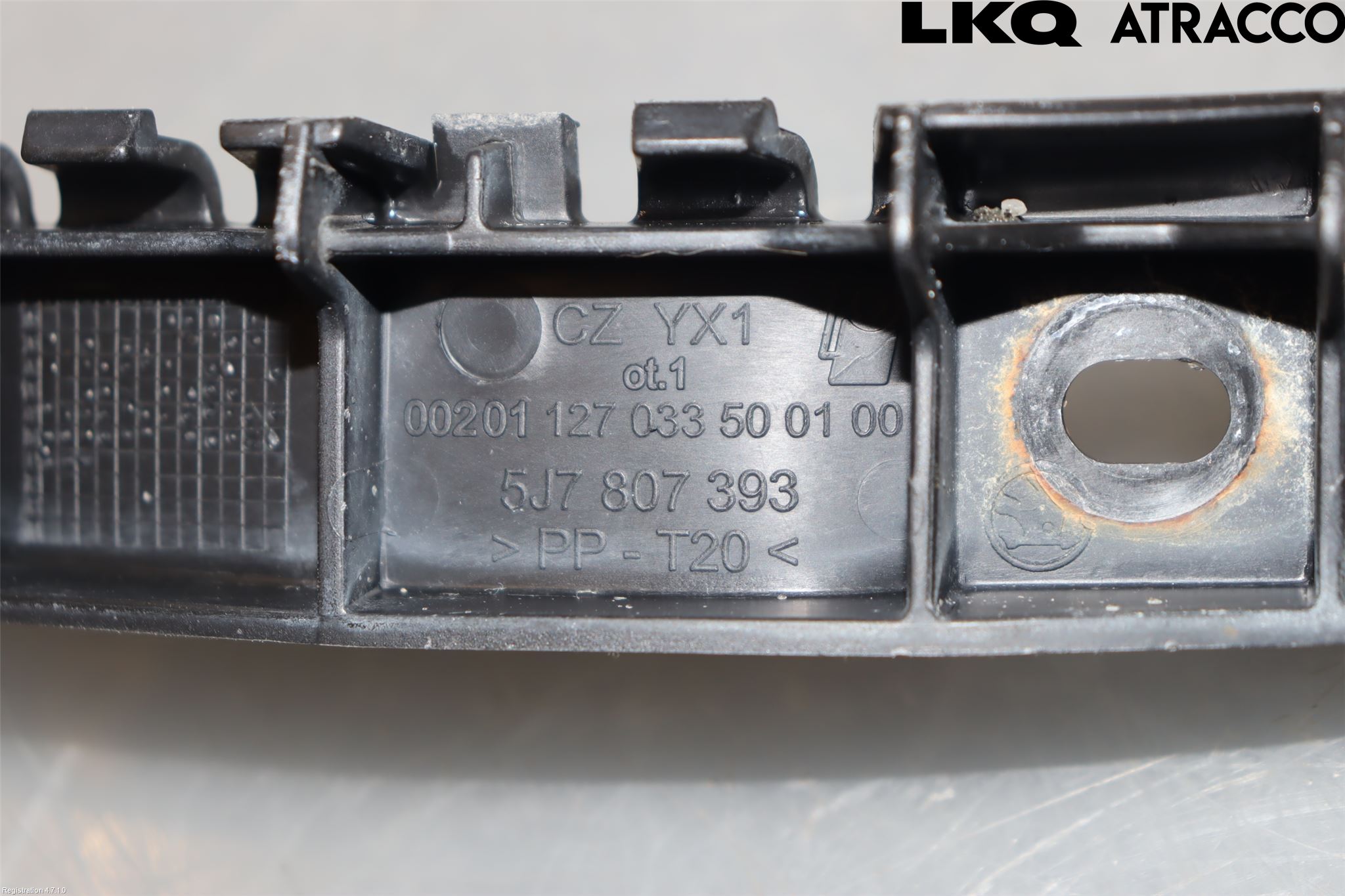 Skoda ROOMSTER Stötfångarfäste Bak Vä