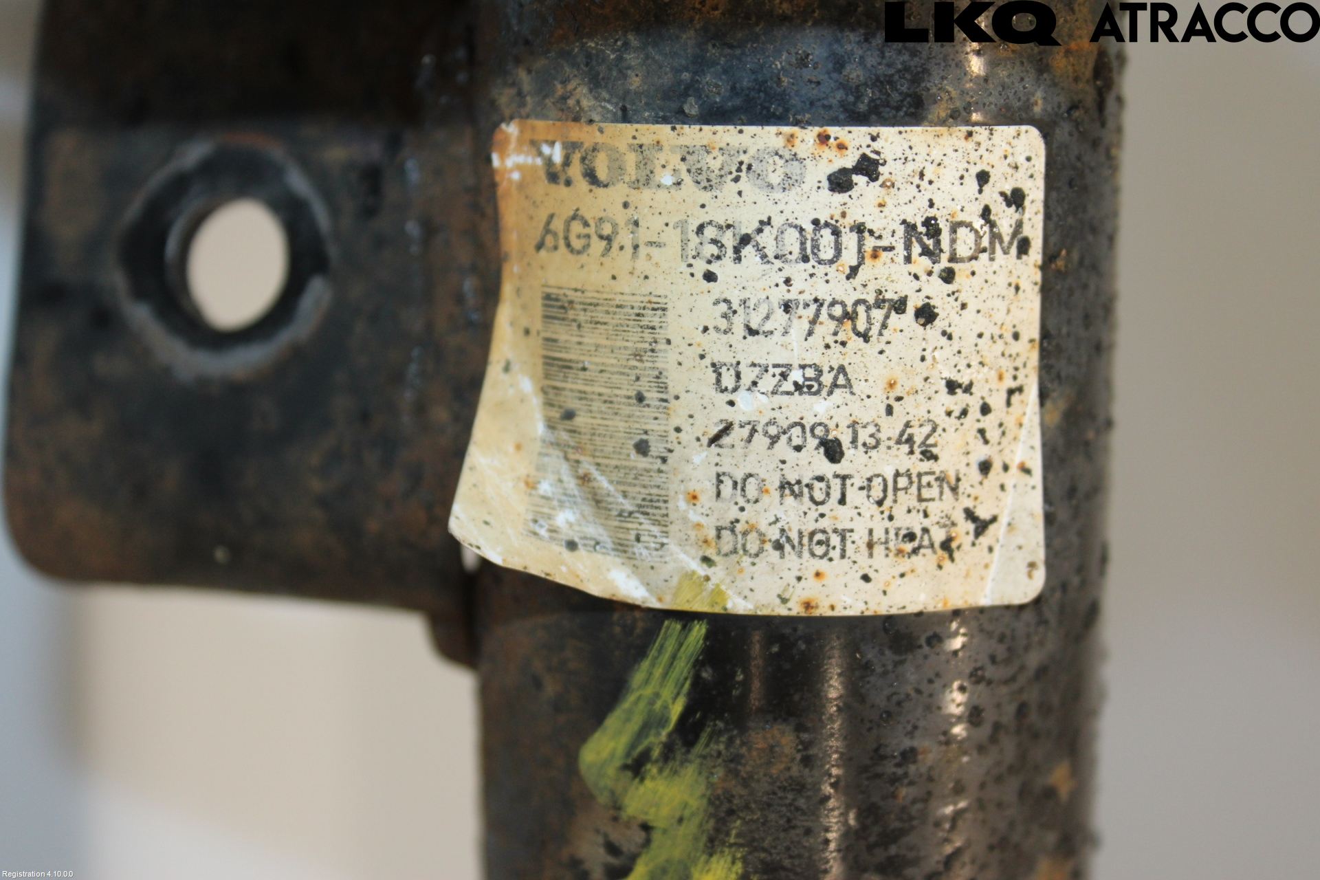 Volvo V70 08-13 Fjäderben Fram Vänster