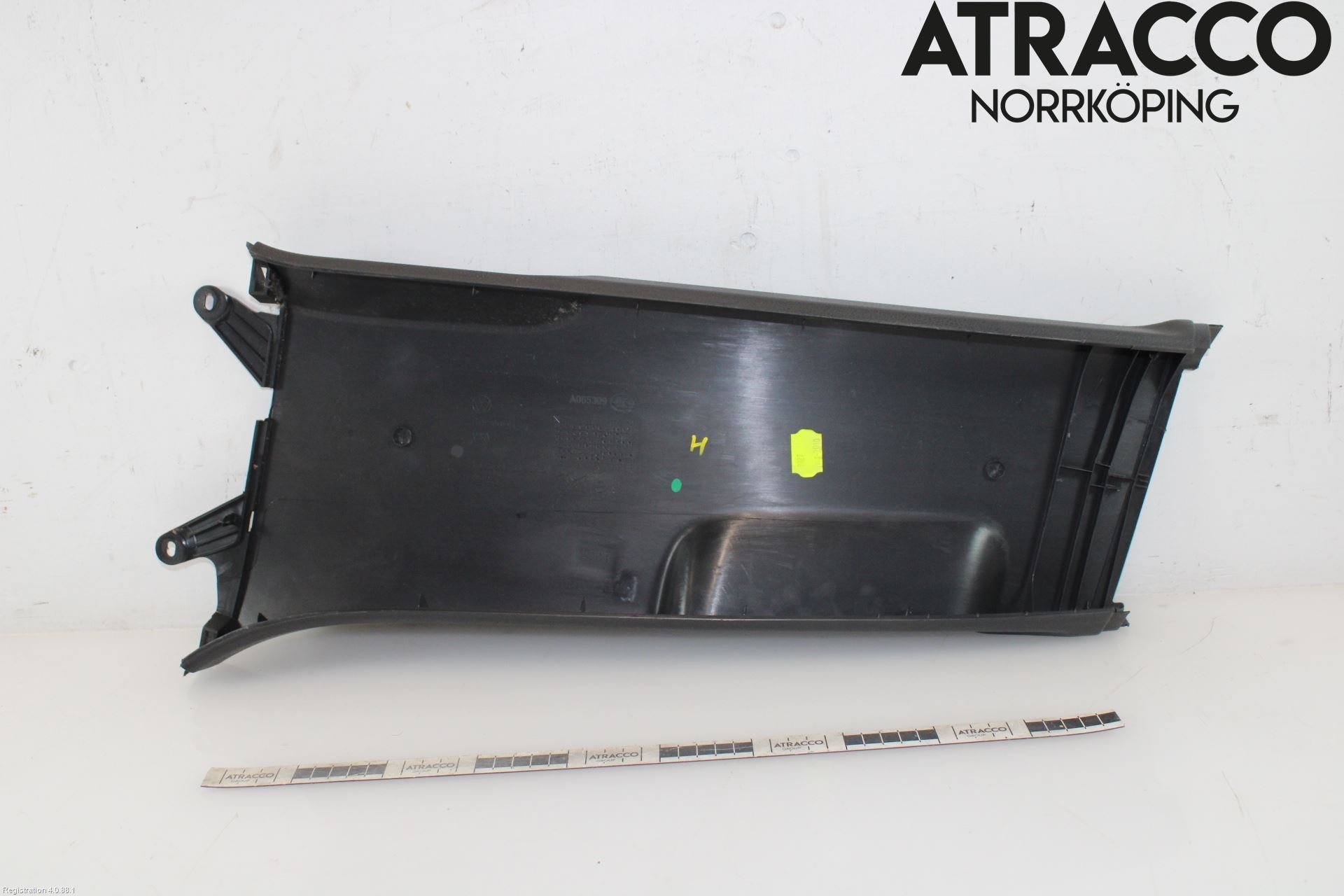 Volkswagen VW GOLF VI 09-13 Inr Plastd A-B-C Stolpe
