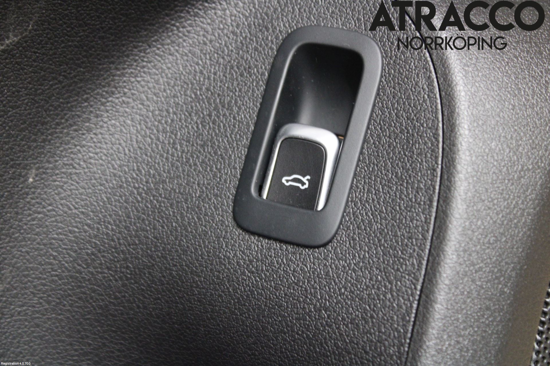 Audi Q5 09-16 Dörrklädsel Vä