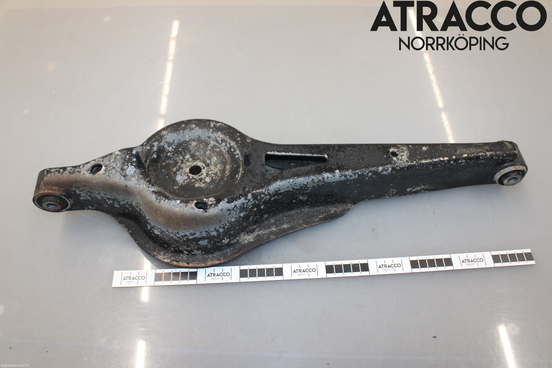 Volvo V70 14-16 Bärarm Bak Vänster