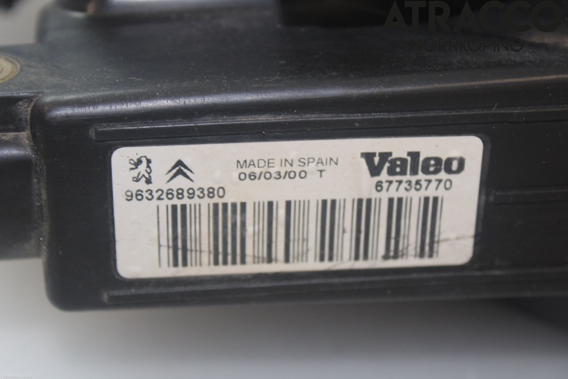 Peugeot 206 98-09 Strålkastare Vänster