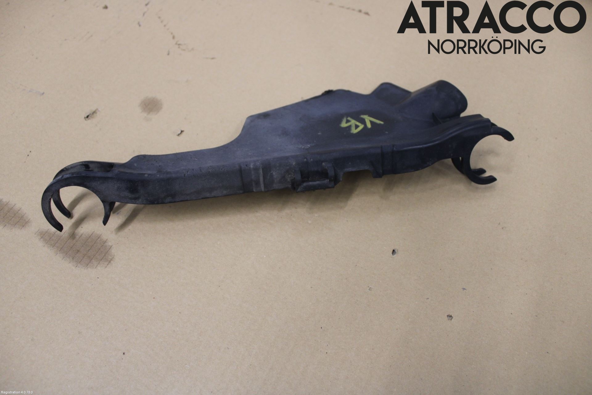 Audi A4/S4 B9 16-19 Stänkskydd