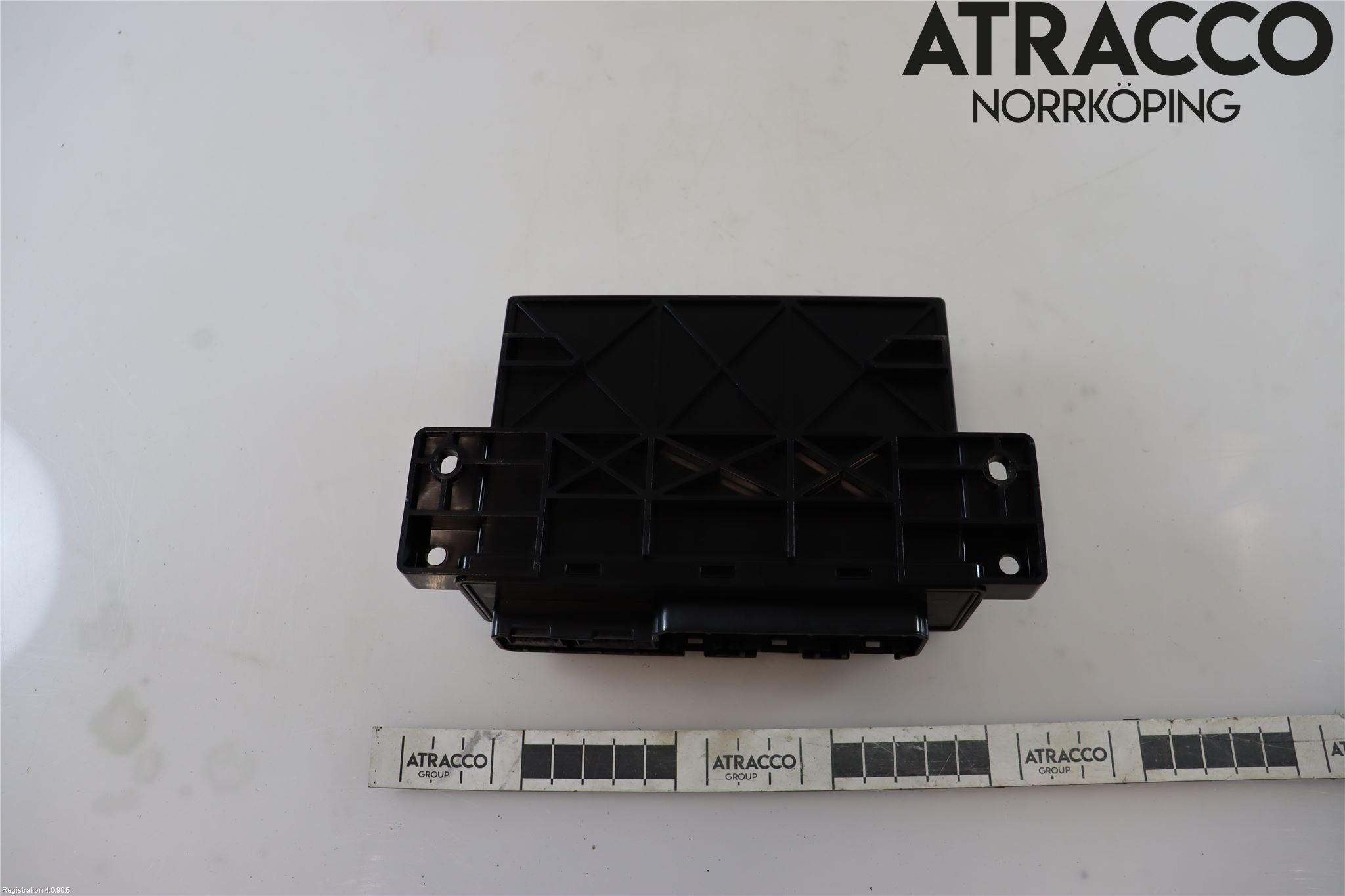 Jaguar F-PACE Styrenhet Dragkrok