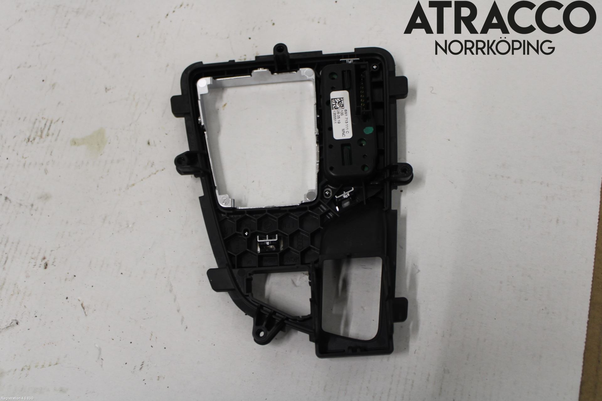 Audi A4/S4 B9 16-19 Inredning Sarg Växelspak