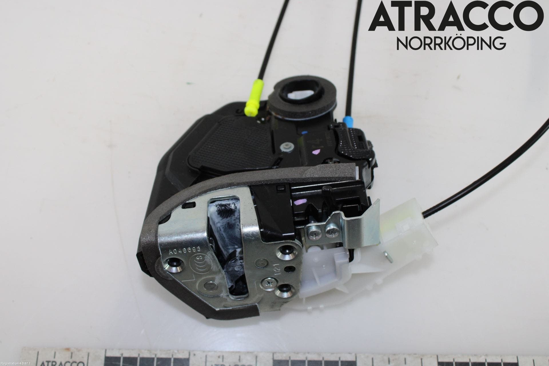 Toyota C-HR 16-23 Låskista-Dörrlås