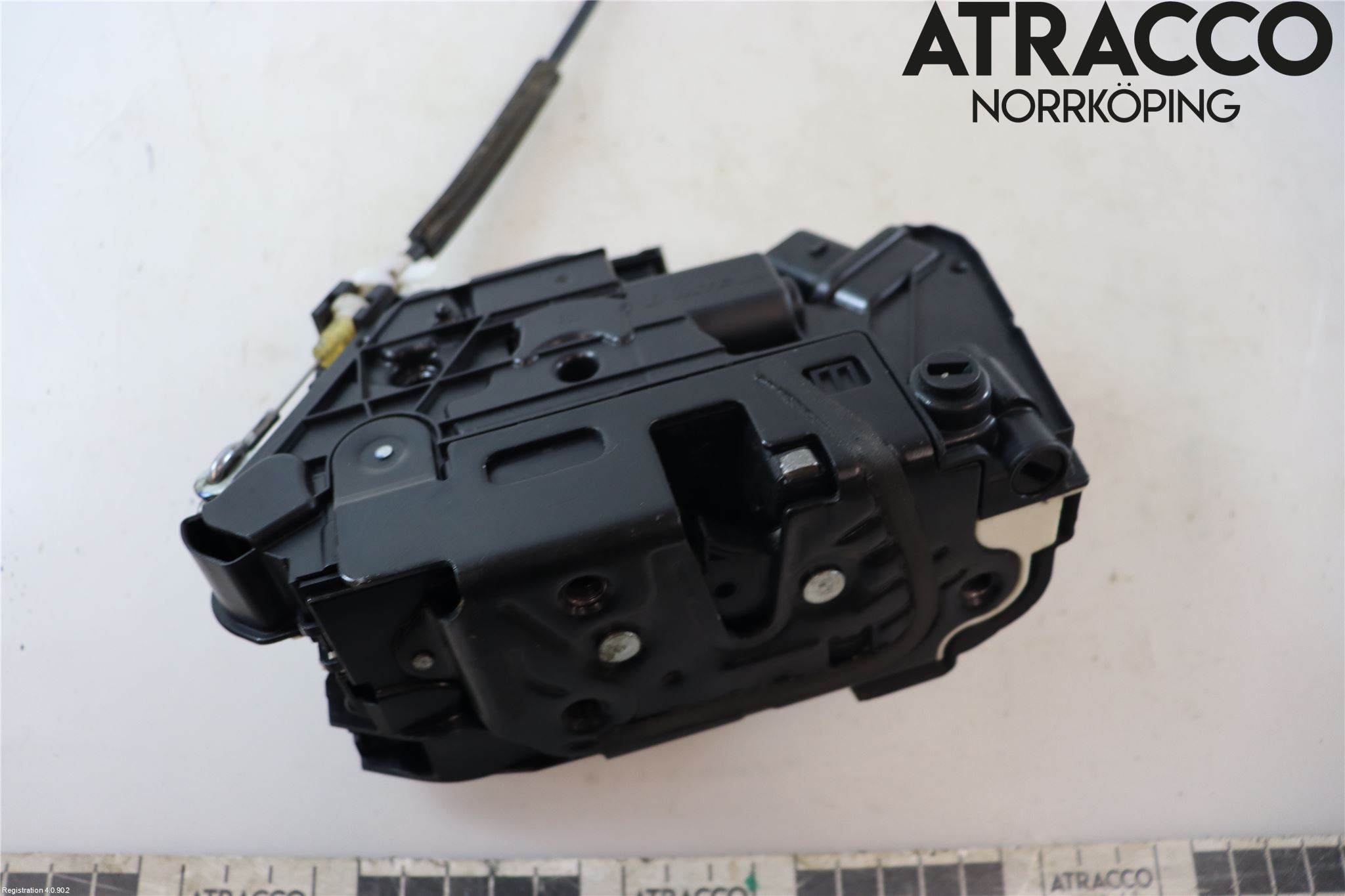 Volkswagen VW AMAROK 2H 10-22 Låskista-Dörrlås
