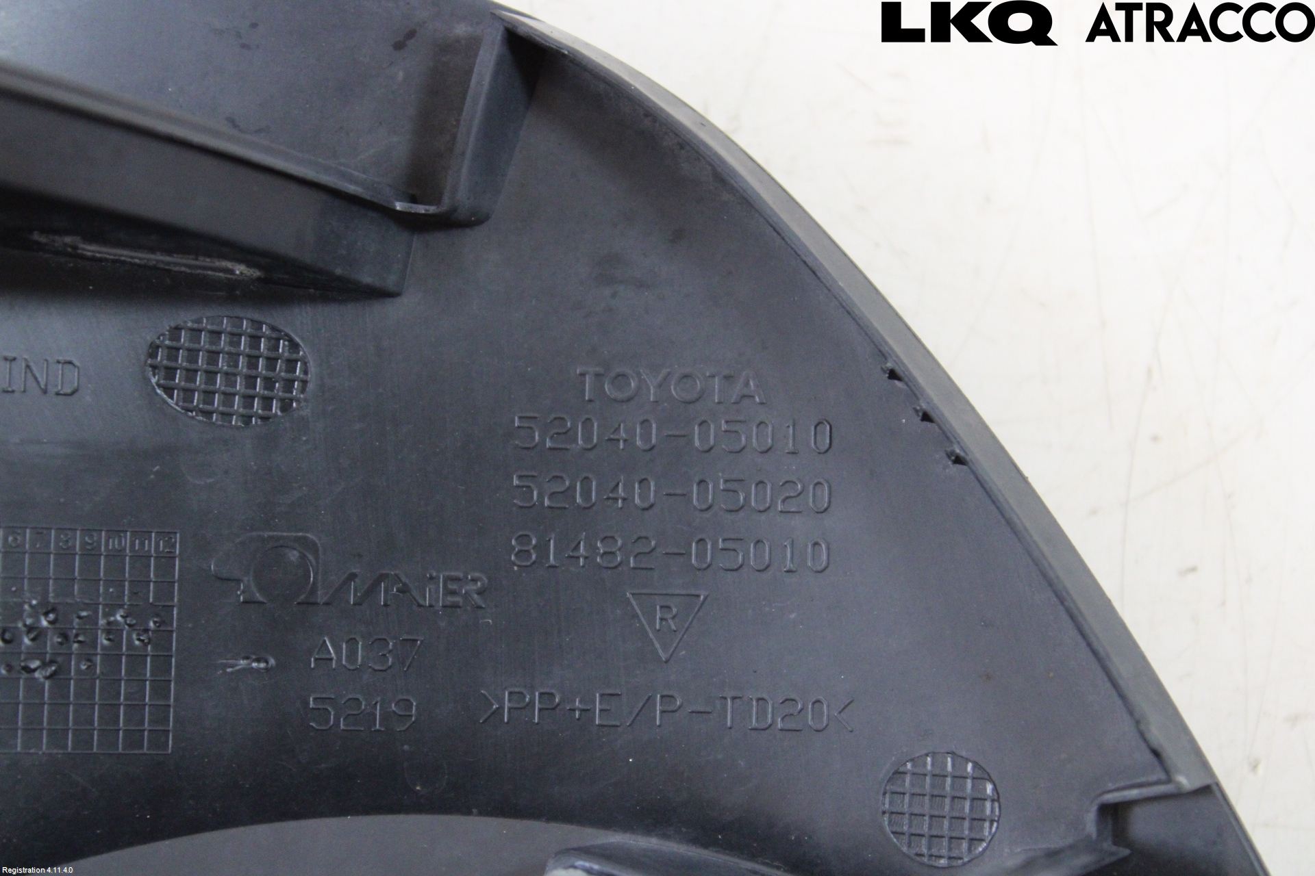 Toyota AVENSIS 09-15 Dimljussarg Fram