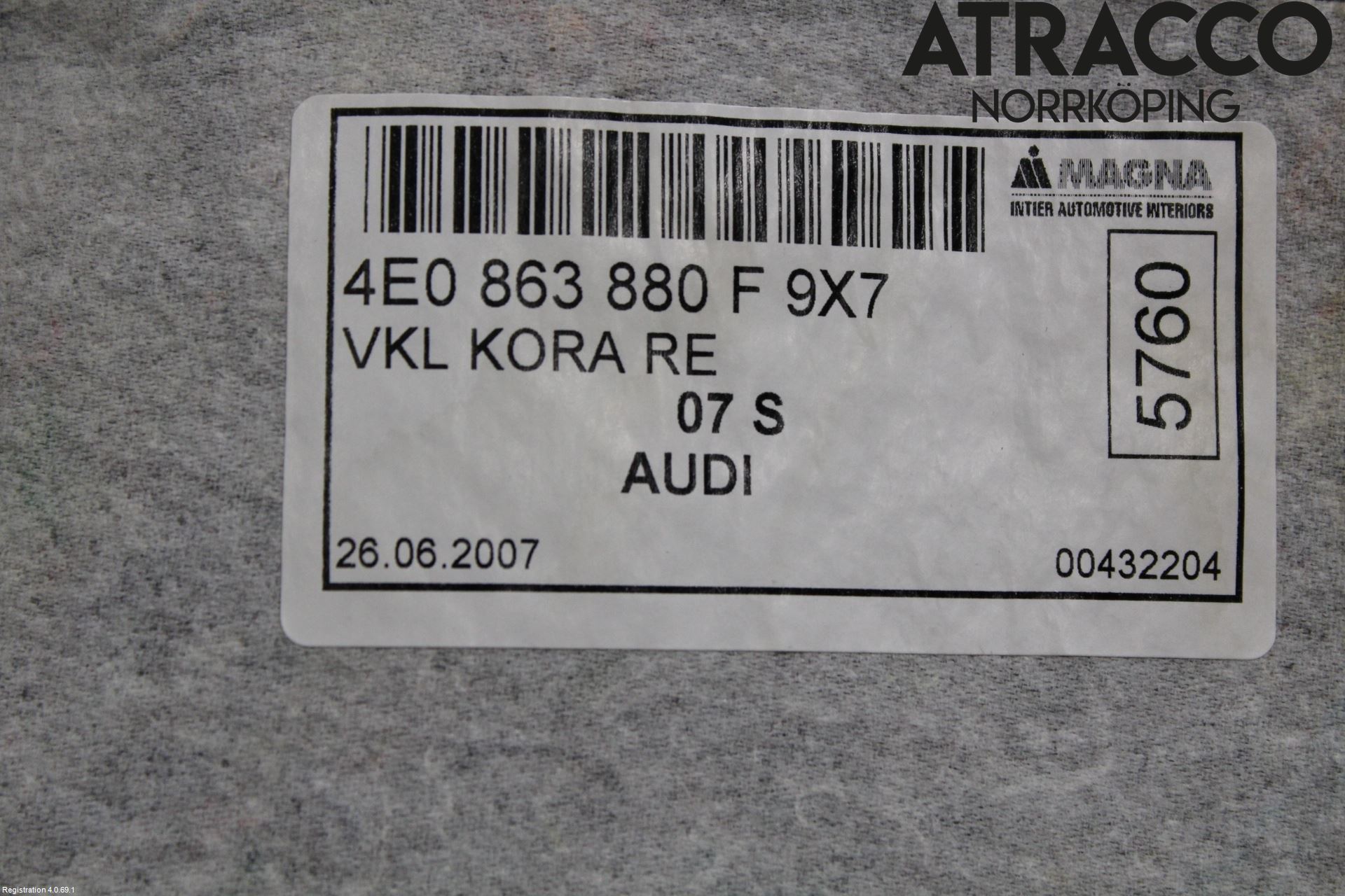 Audi A8/S8 4E  02-09 Inredning Sidoklädsel