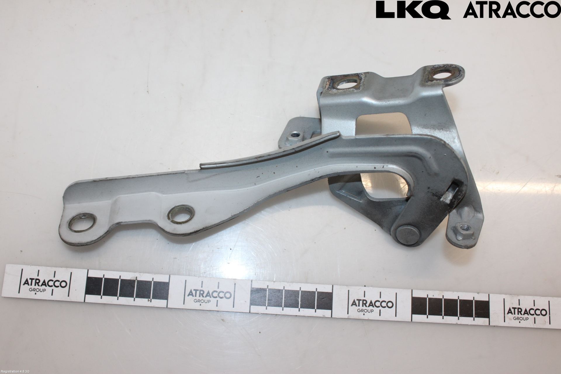 Kia VENGA 10-19 Huvgångjärn