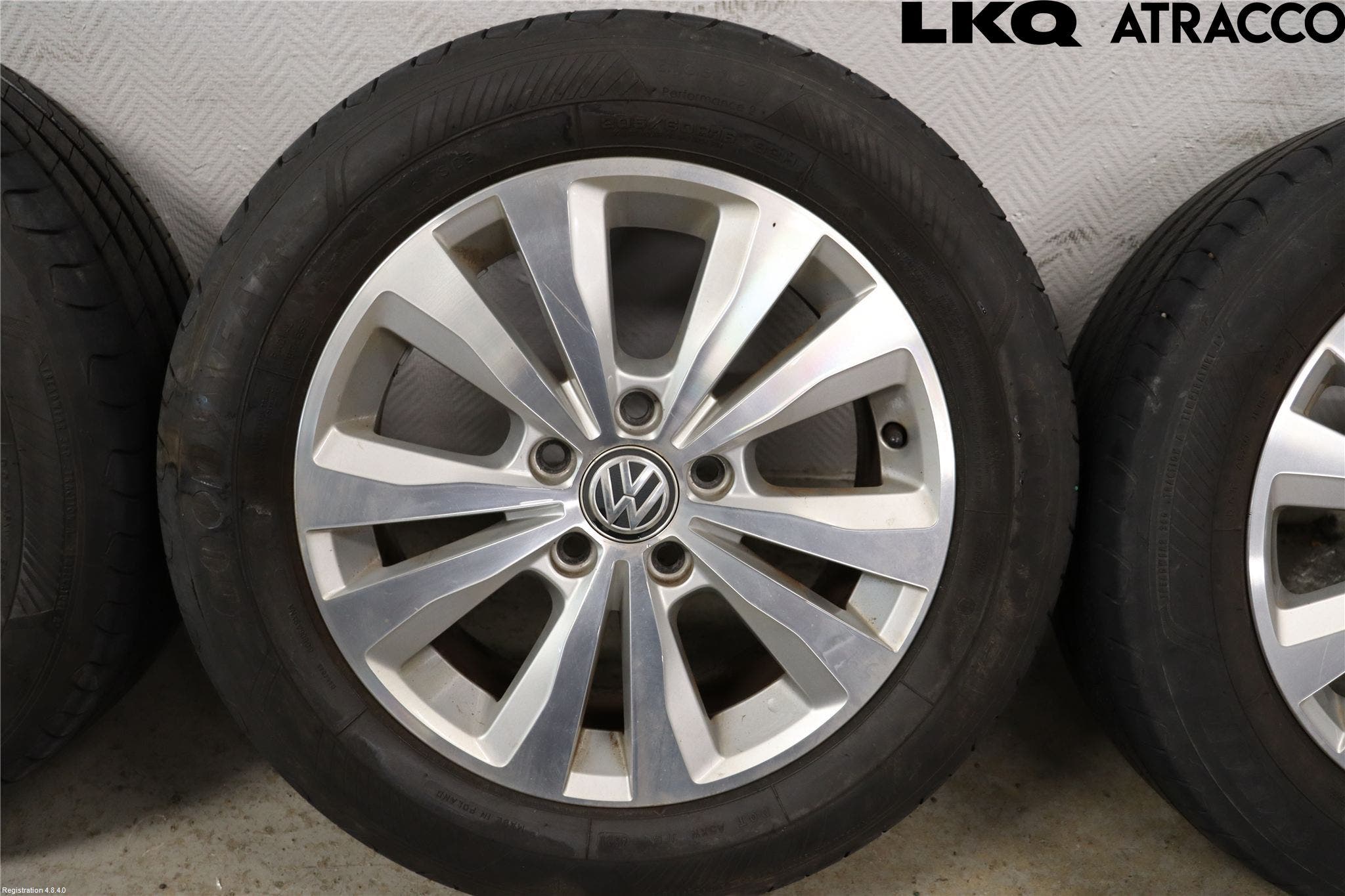 Volkswagen VW GOLF / E-GOLF VII 13-20 Sommardäck Alumfälg 4St