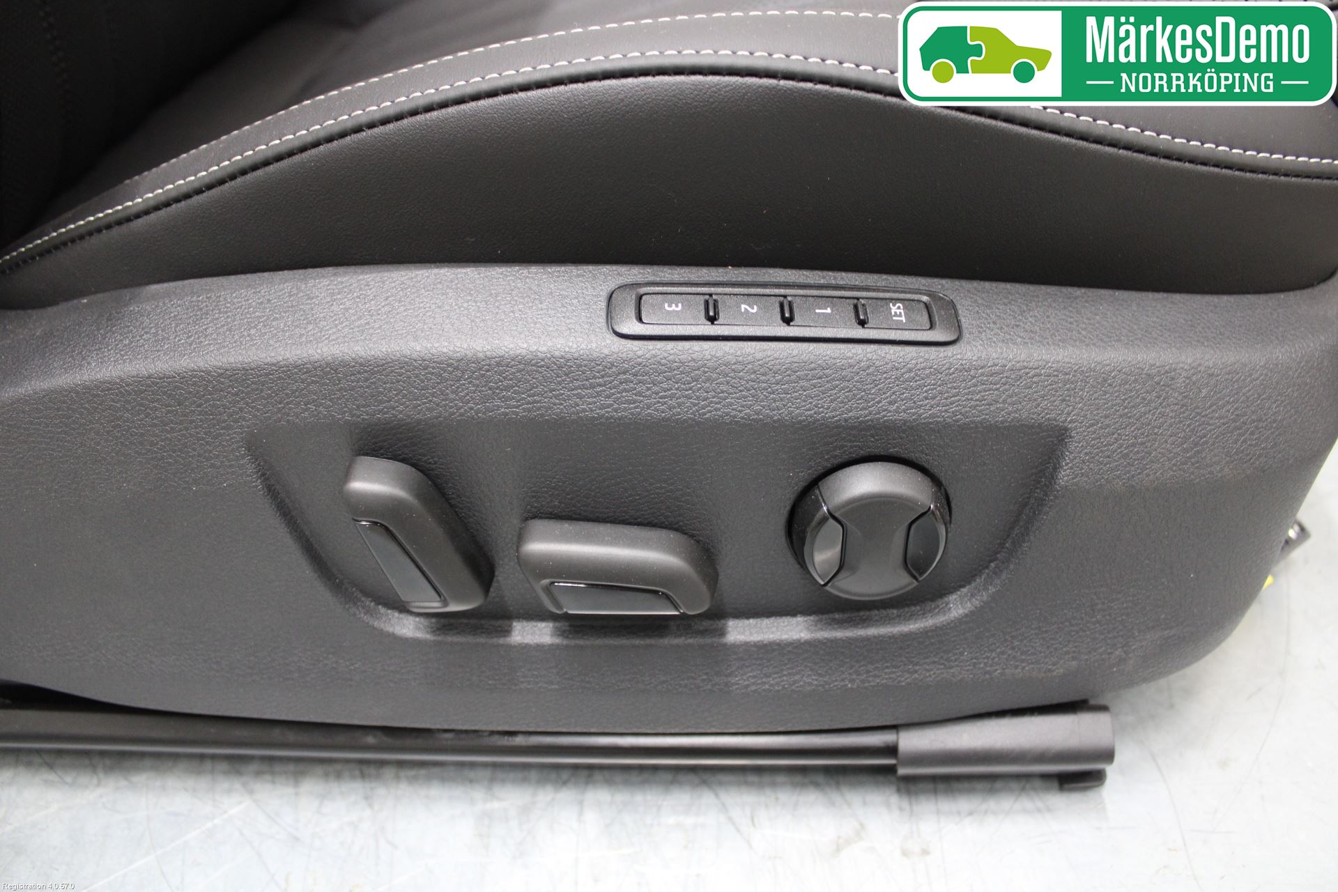 Skoda SUPERB 16-24 Inredning Stol Fram Hö