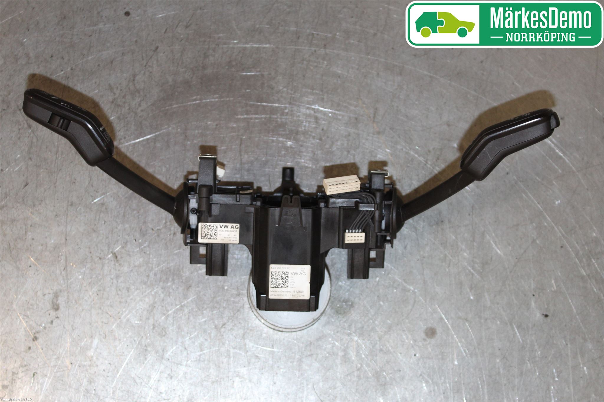 Volkswagen VW PASSAT 15-19 Spakcentral