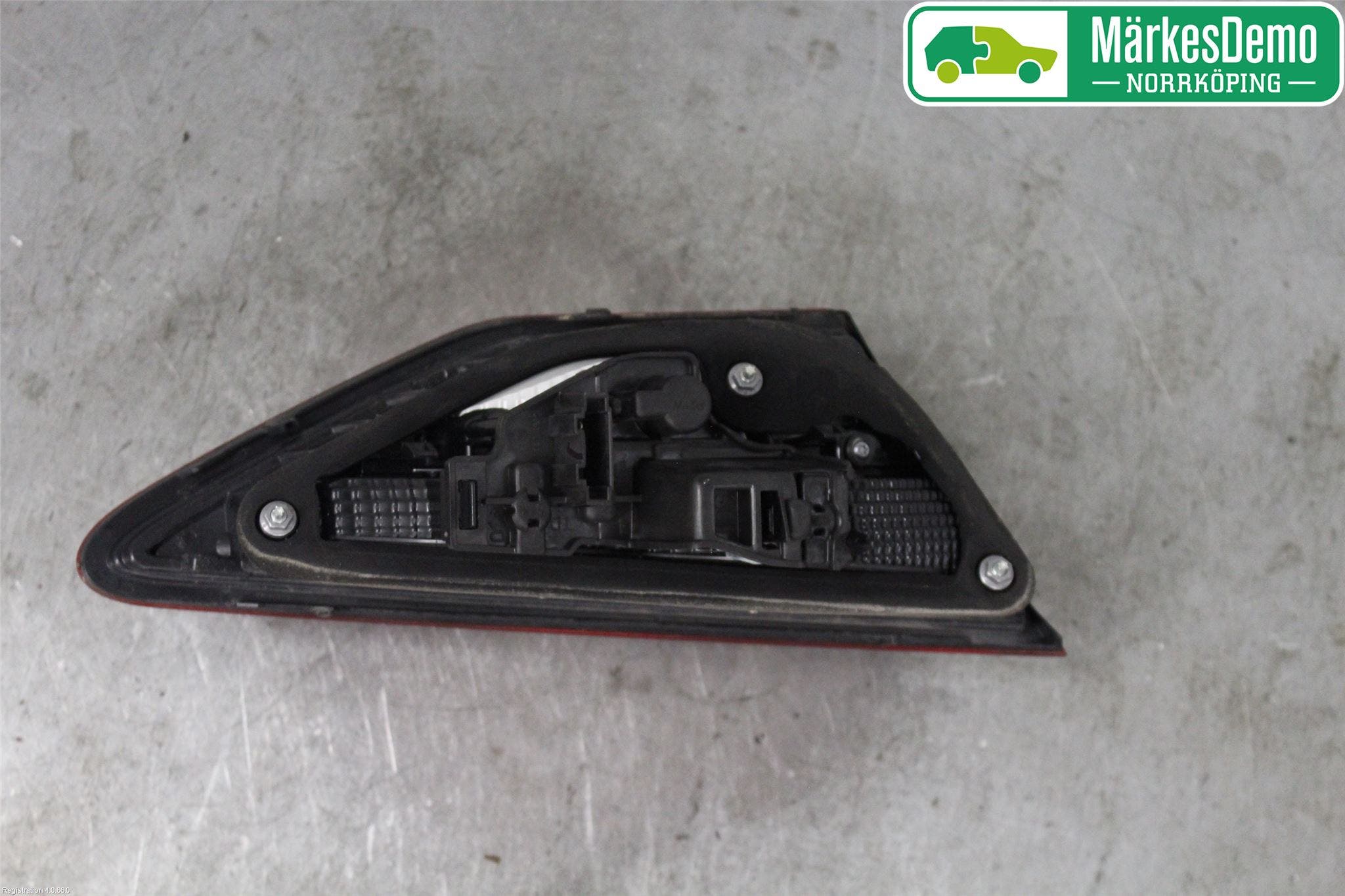 Seat LEON 13-20 Bakljus Lucka Hö