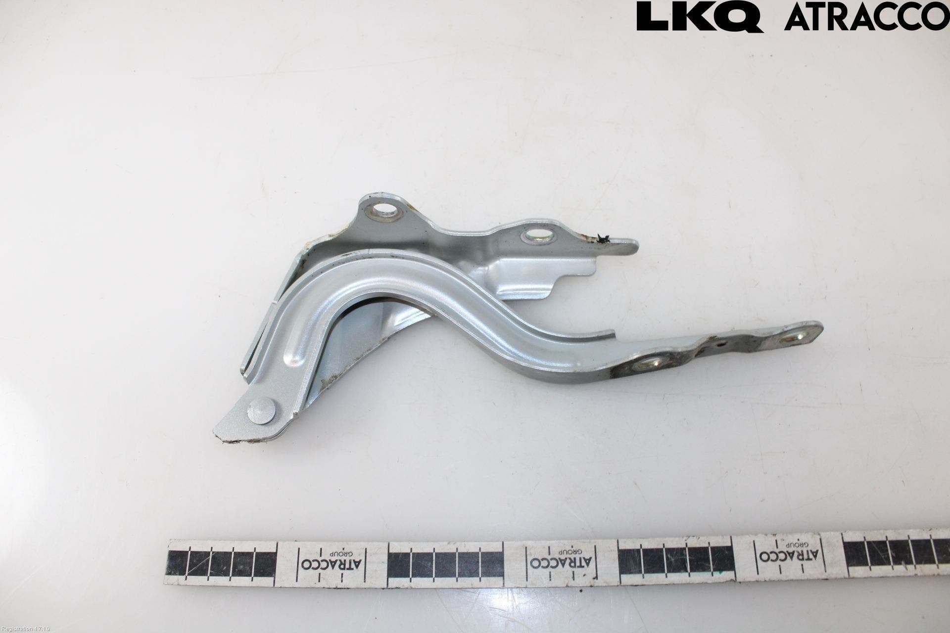 Kia CEED 12-18 Huvgångjärn