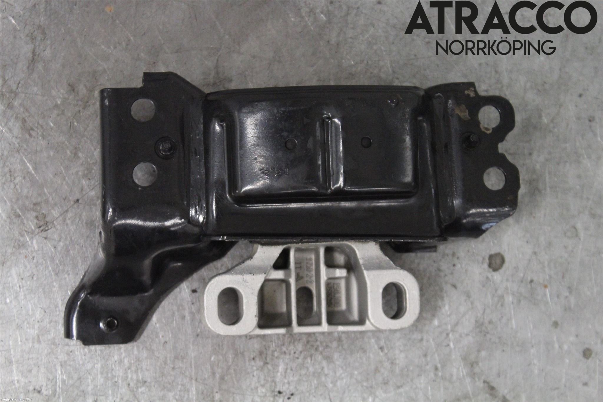 Skoda KAMIQ 20- Växellådsfäste