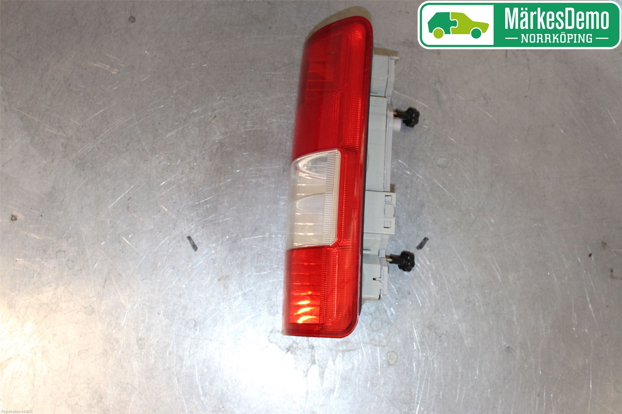 Ford TRANSIT CONNECT 03-08 Bakljus Vänster