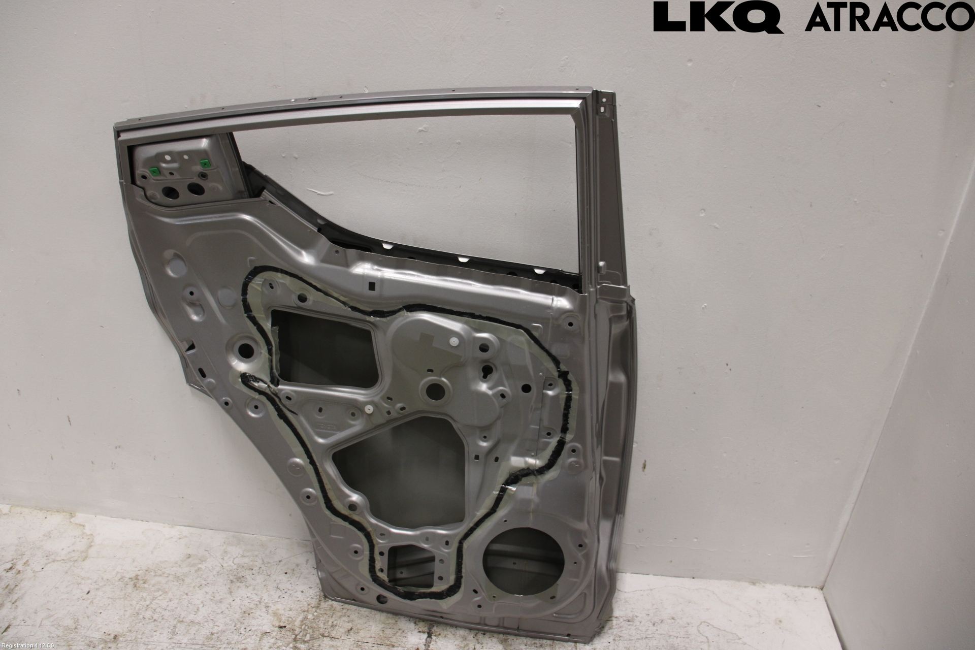 Toyota C-HR 16-23 Dörr Bak Vänster