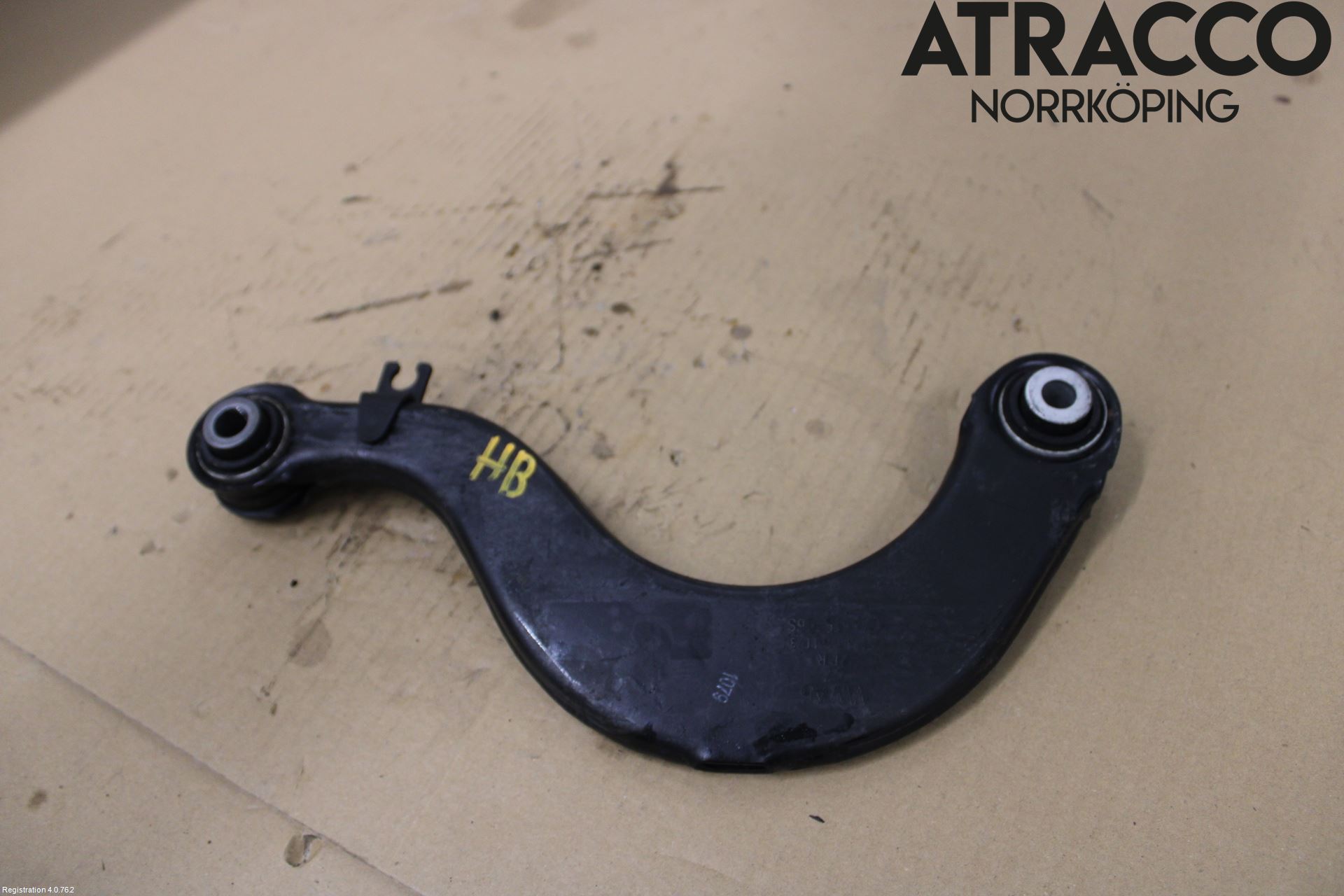 Volkswagen VW TIGUAN 16-24 Bärarm Bak Övre Höger