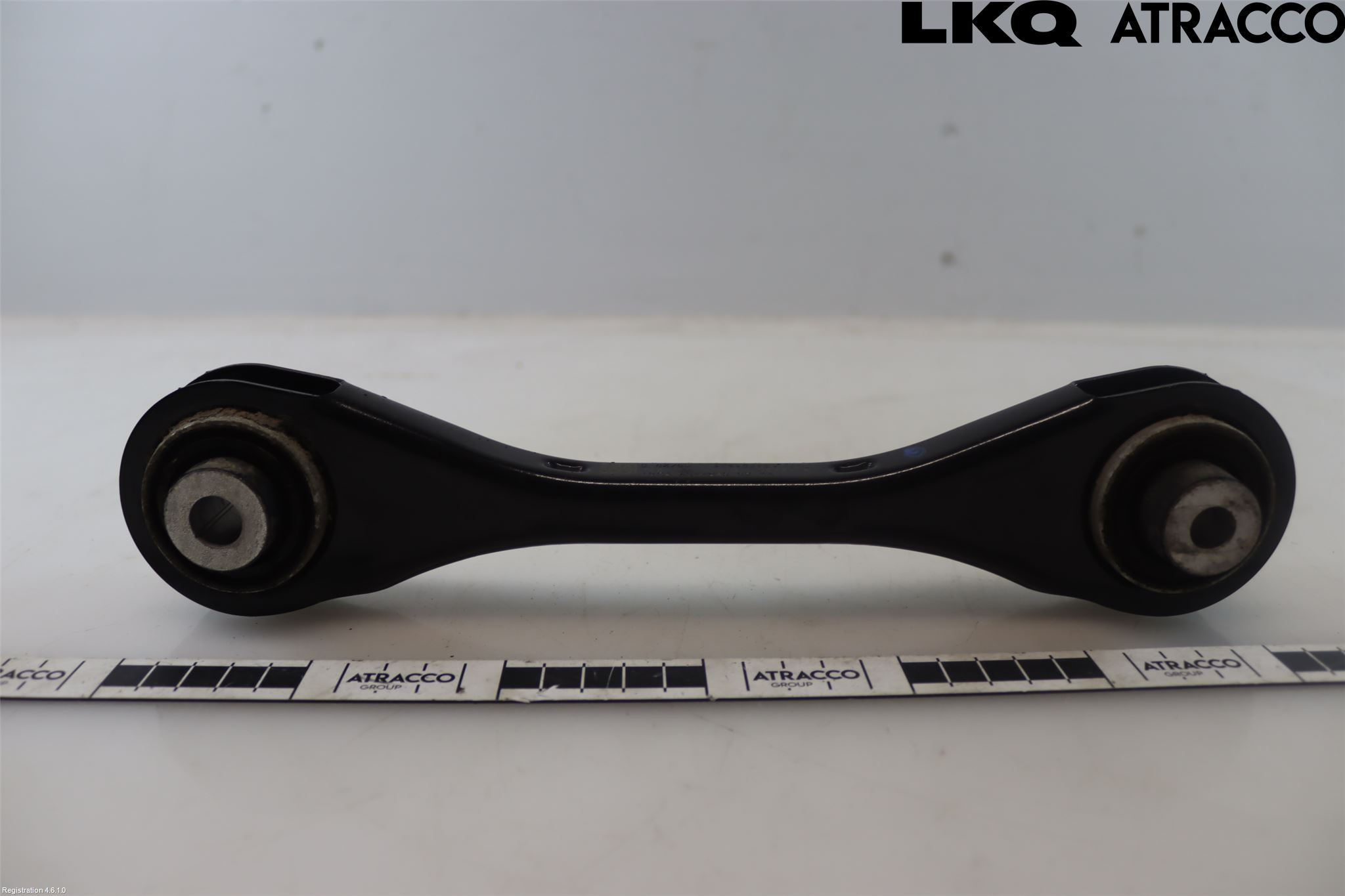 Volkswagen VW ID.4 21- Momentstag Bak
