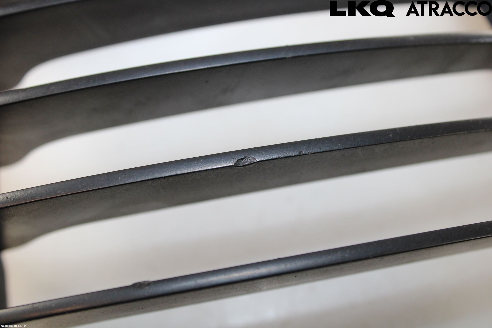 BMW 1 E87/81 5D/3D 03-11 Grilldel Vänster