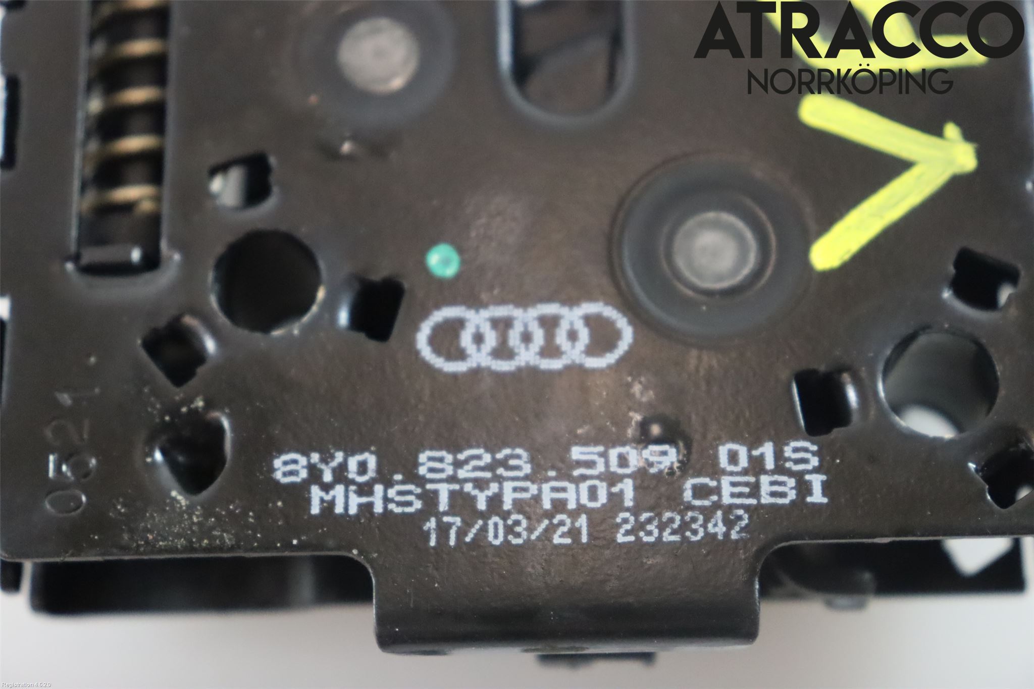 Audi A3/S3 8Y 21- Huvlås