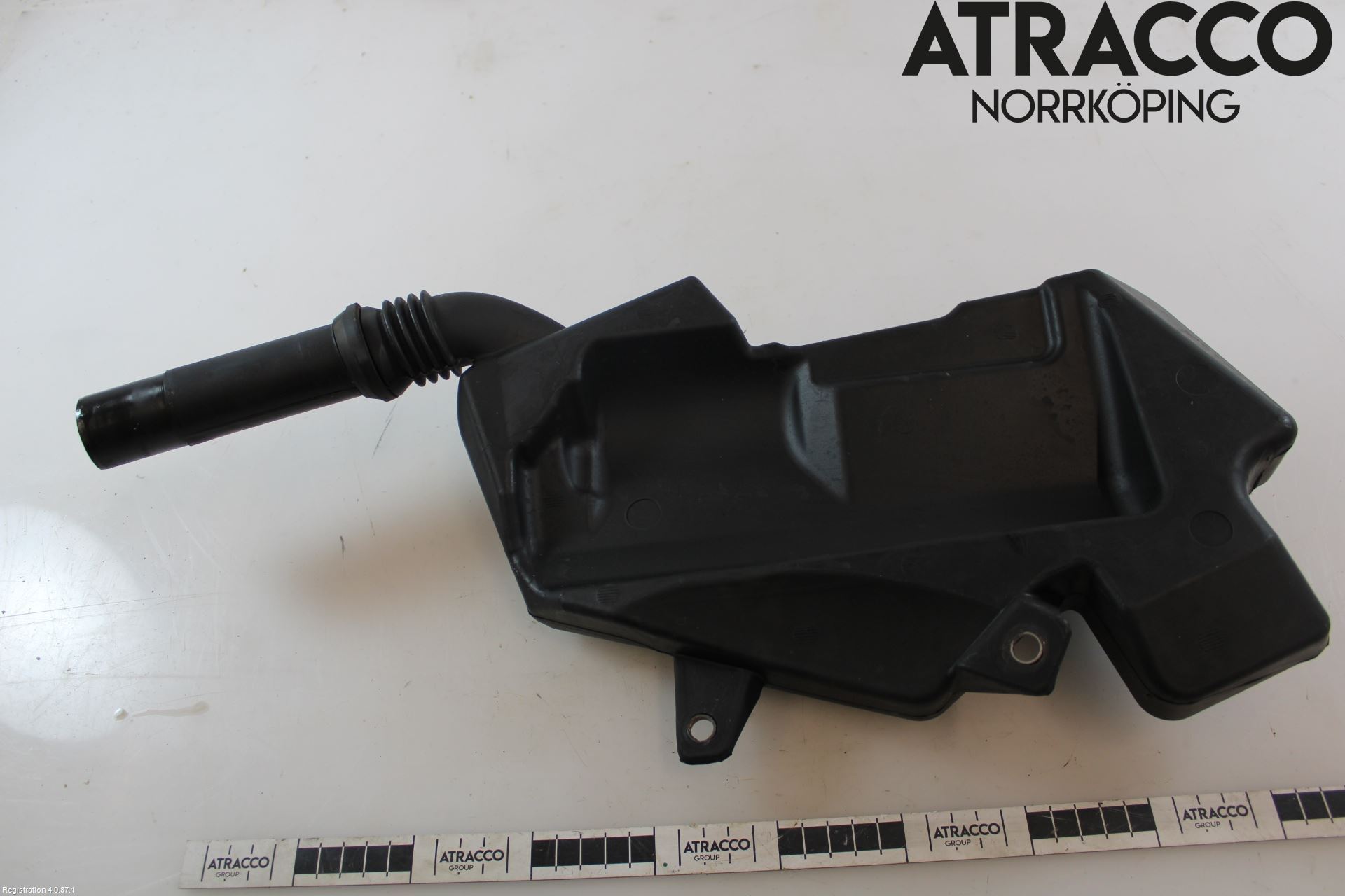 Audi A6 ALLROAD 12-18 Spolartank Vindruta-Strål