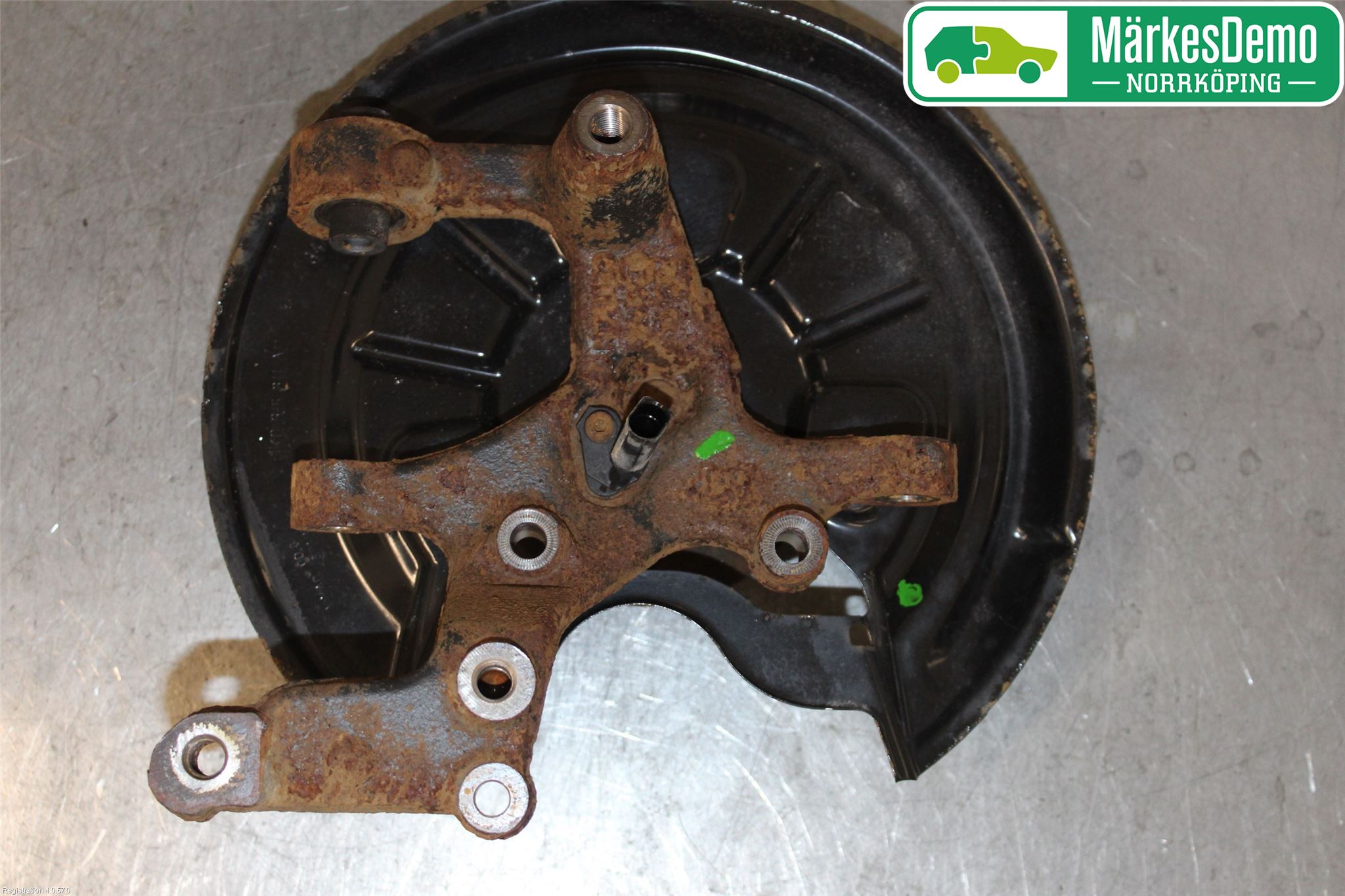 Volkswagen VW GOLF VI 09-13 Hjullagerhus-Spindel Vä B