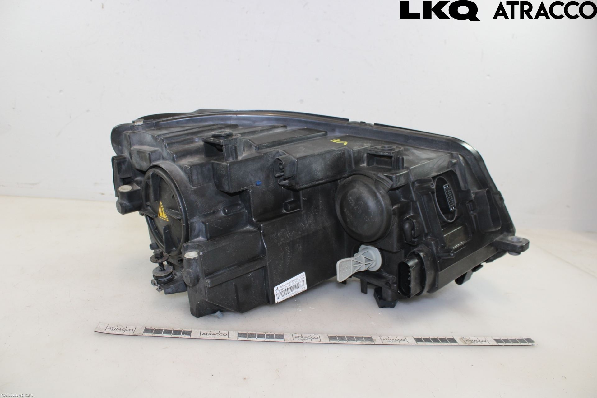 Volkswagen VW TOURAN 10-15 Strålkastare Vänster