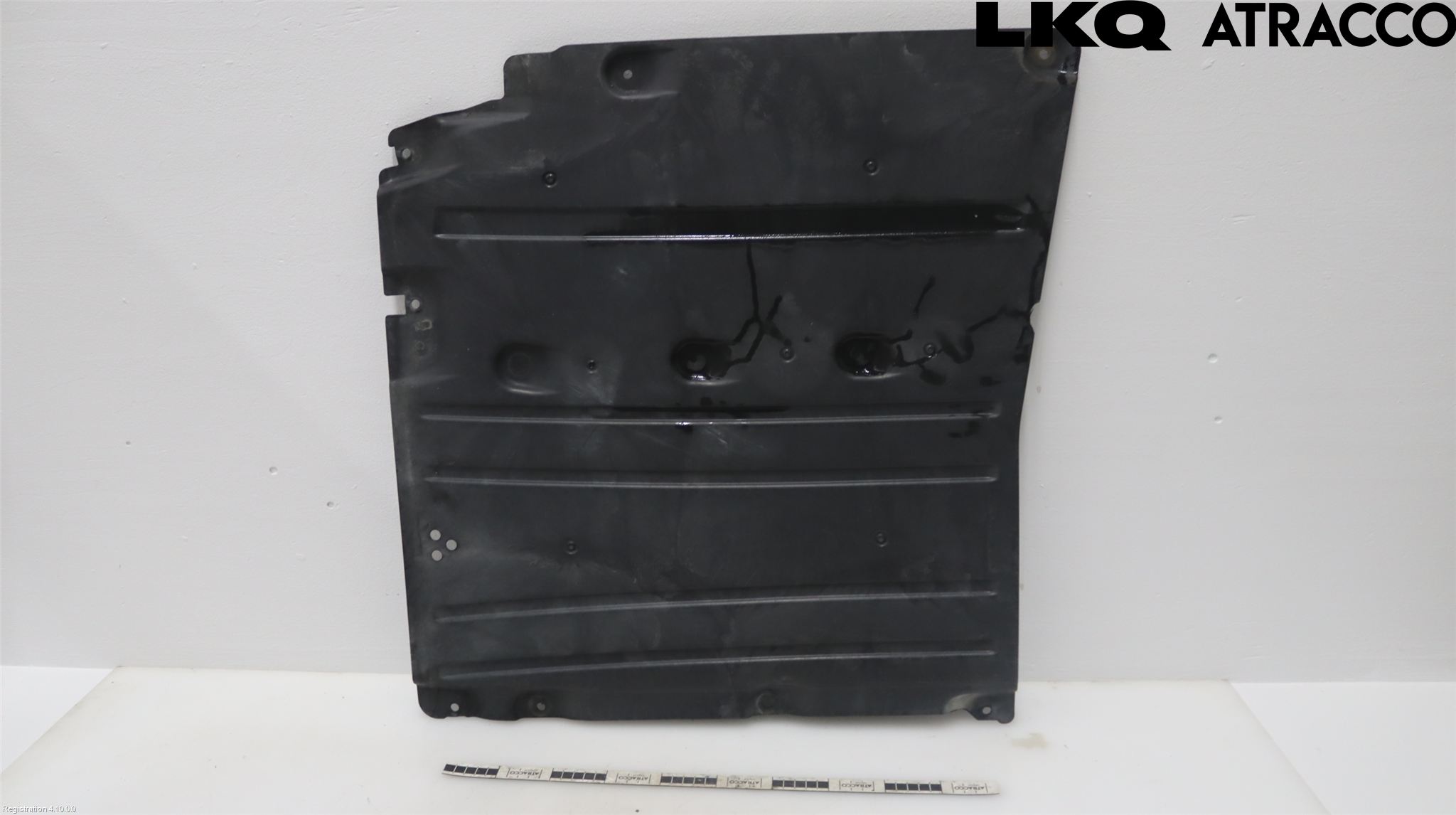 BMW 5 G30/G31/F90 17-23 Hasplåt Plåt-Plast