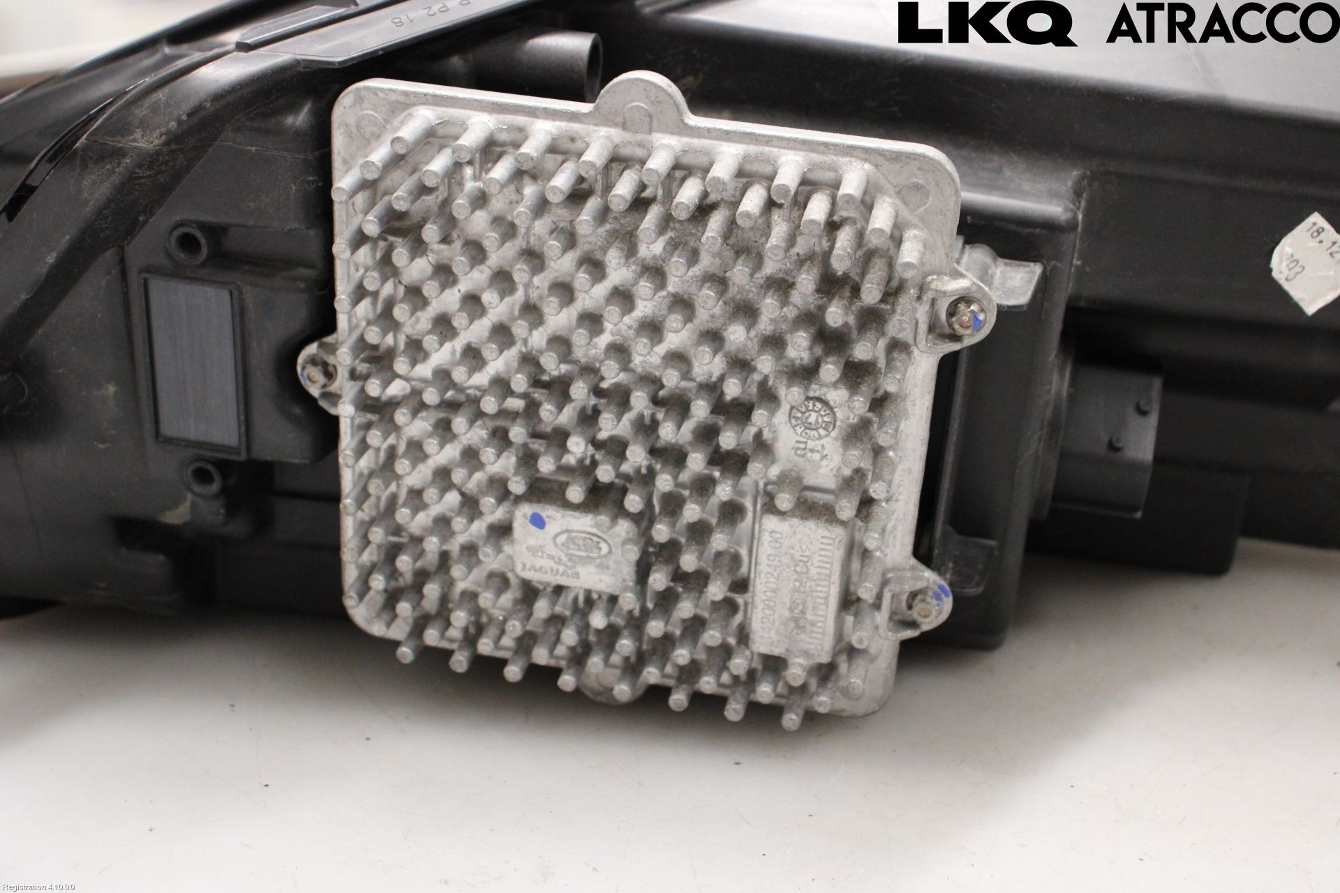 Jaguar E-PACE 17- Strålkastare Höger