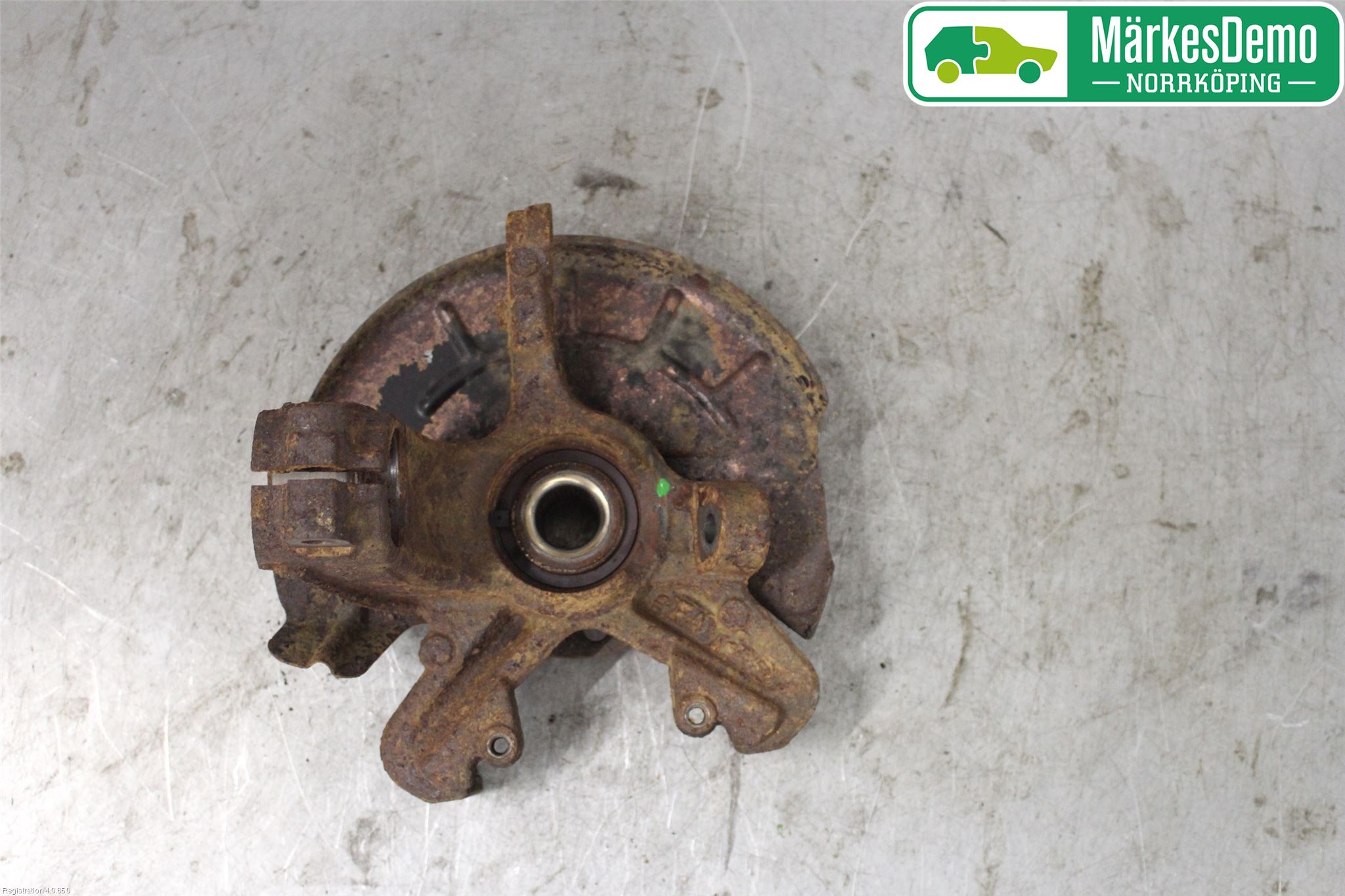 Volkswagen VW POLO 10-17 Styrspindel Lagerhus Hö