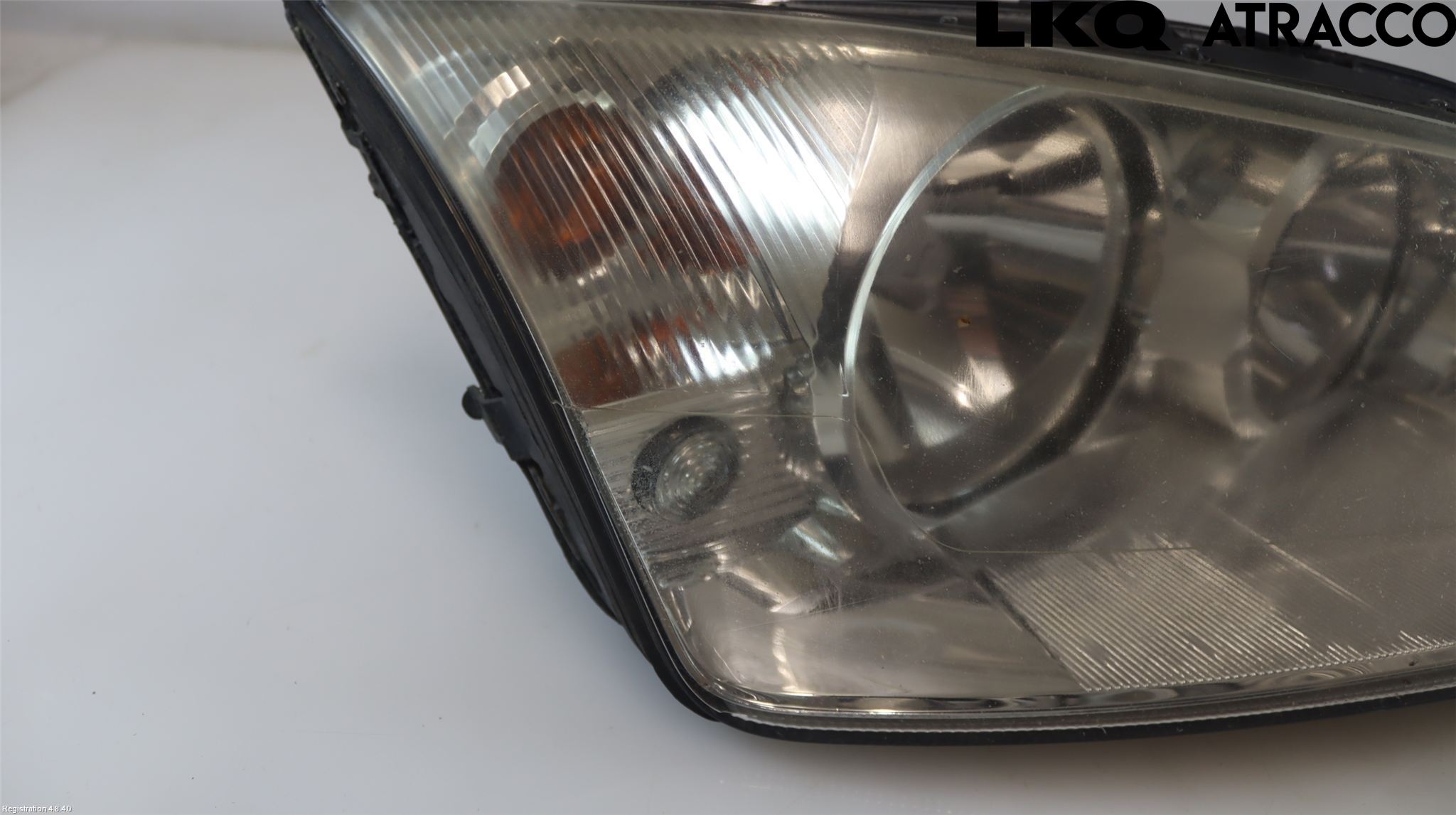 Ford MONDEO     01-06 Strålkastare Höger