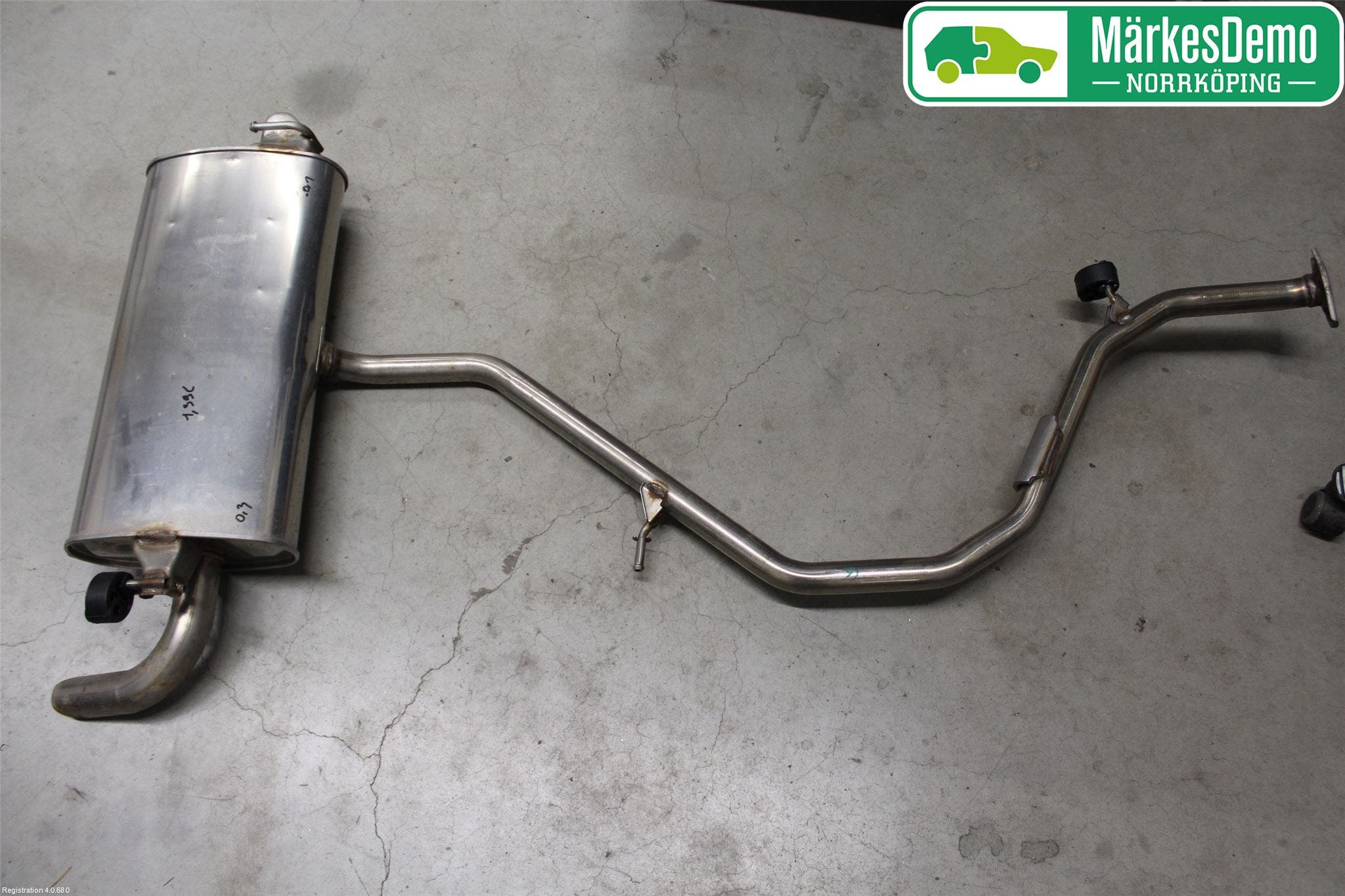 Toyota COROLLA 19- Avgas Halvsats