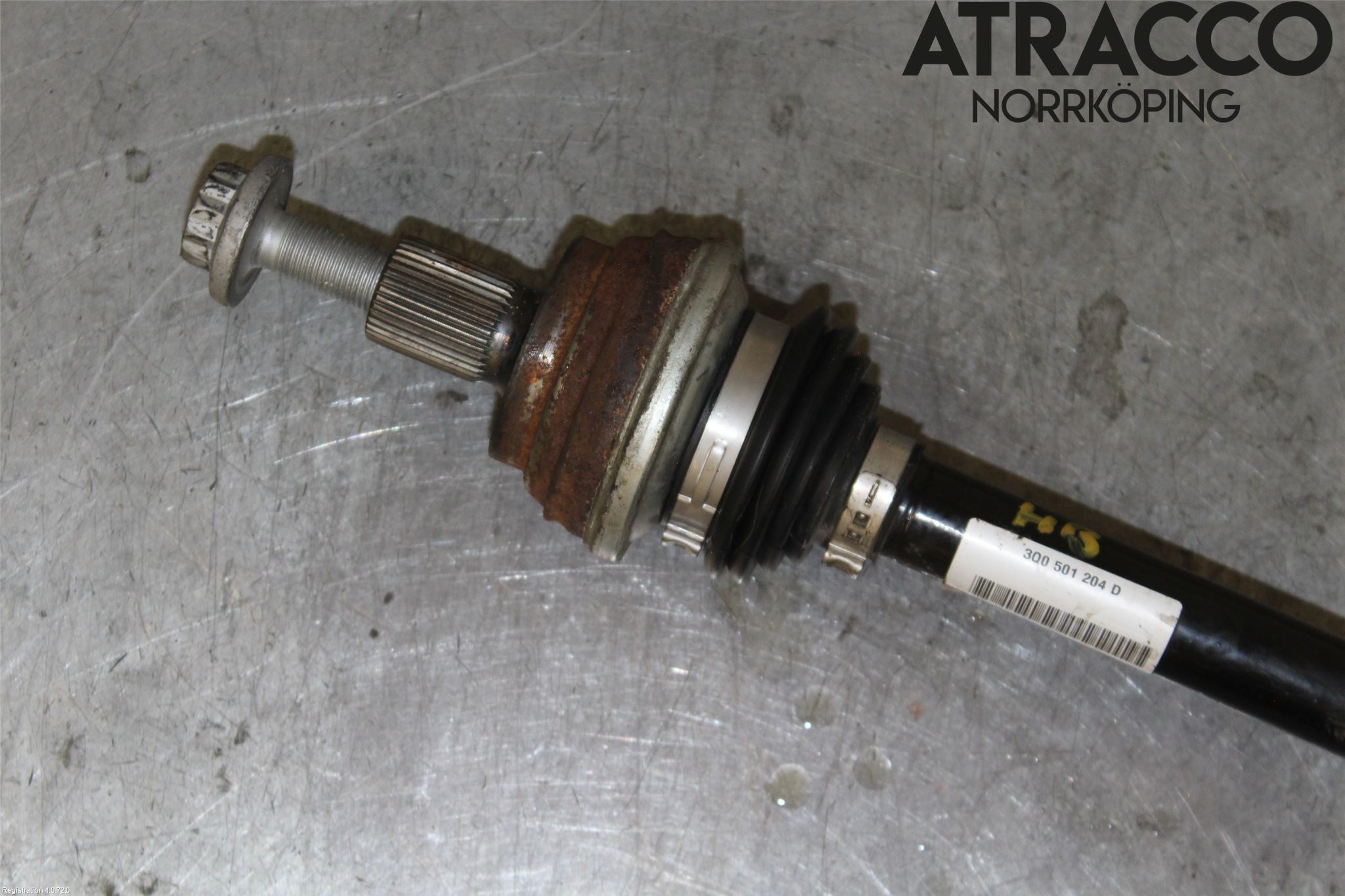 Volkswagen VW PASSAT 15-19 Drivaxel Bak Höger