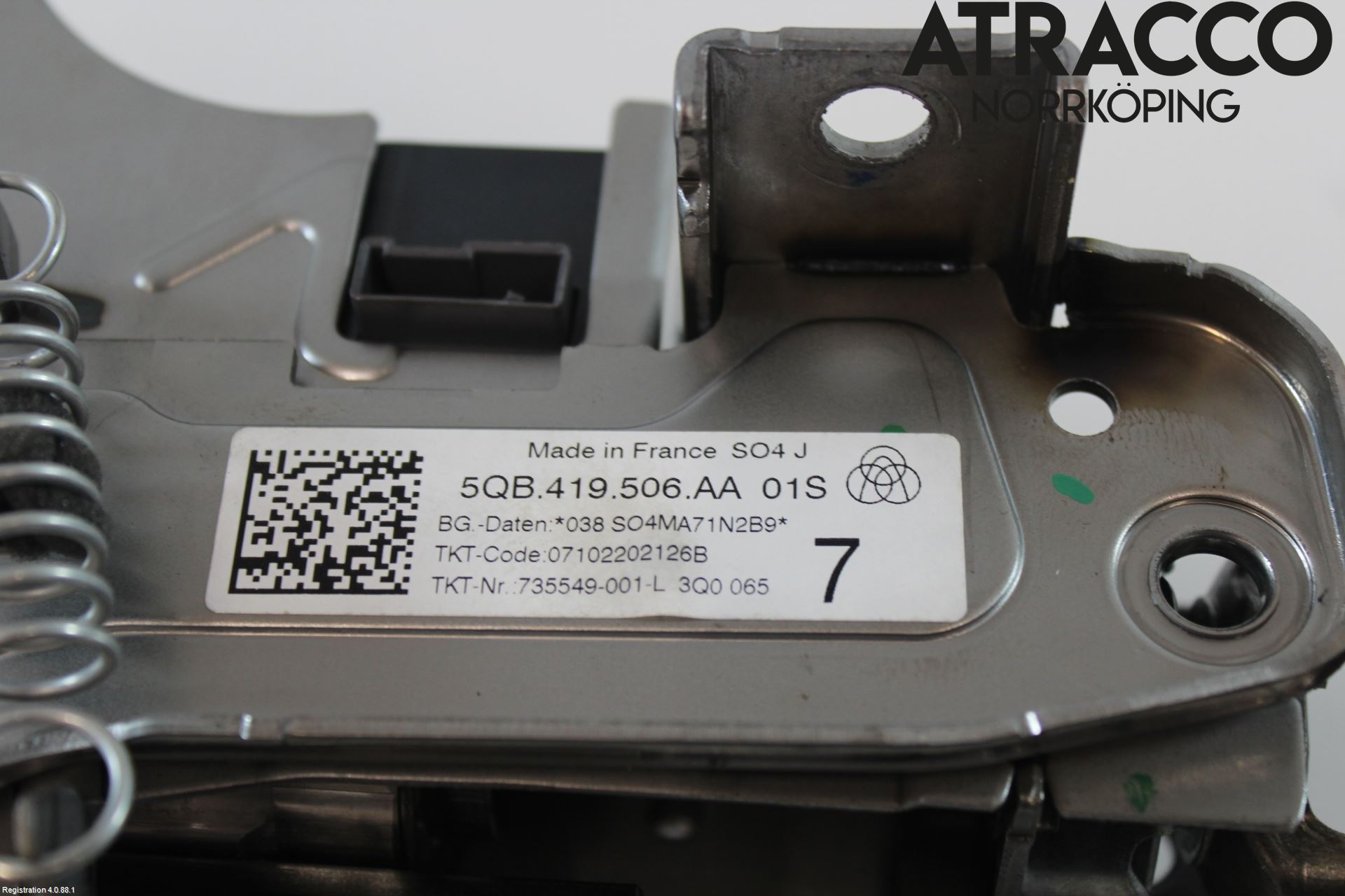 Audi Q3 F3 19- Rattaxelagg Justerbart