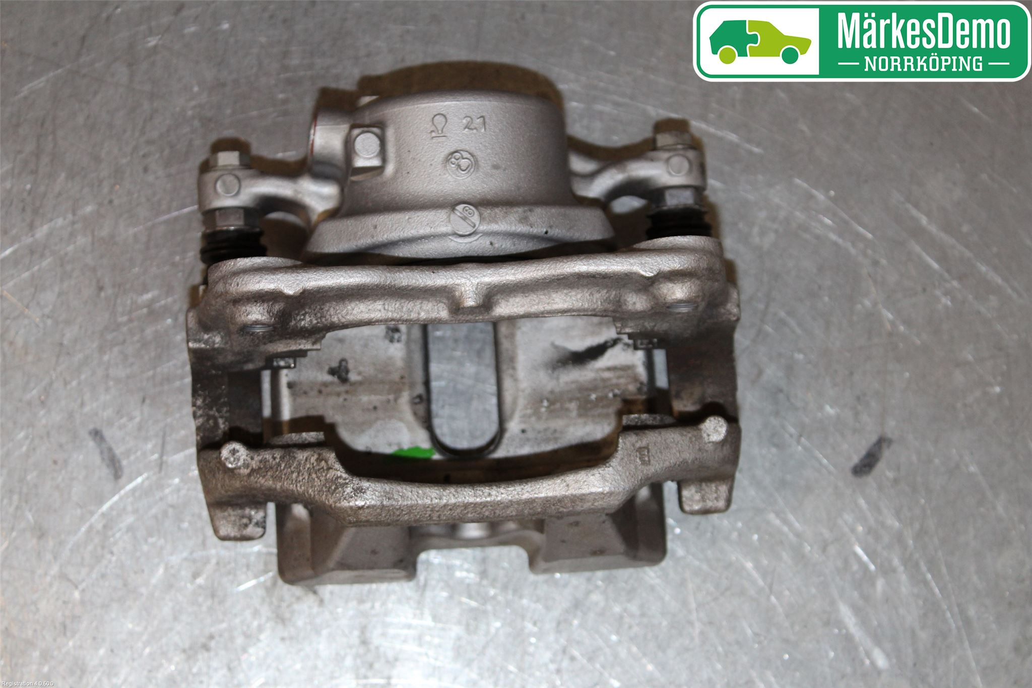 BMW 5 G30/G31/F90 17-23 Bromsok Fram Höger