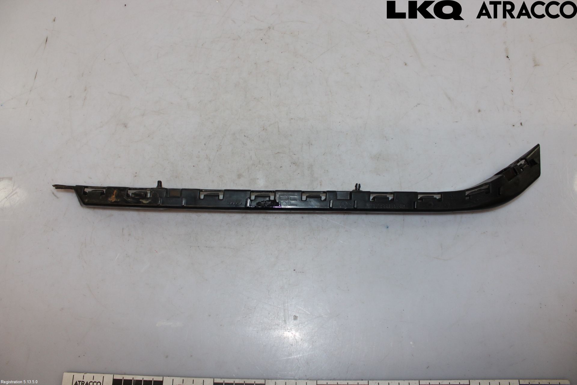 Mercedes-Benz MB E-KLASS (W212) 09-16 Stötfångarfäste Bak Hö