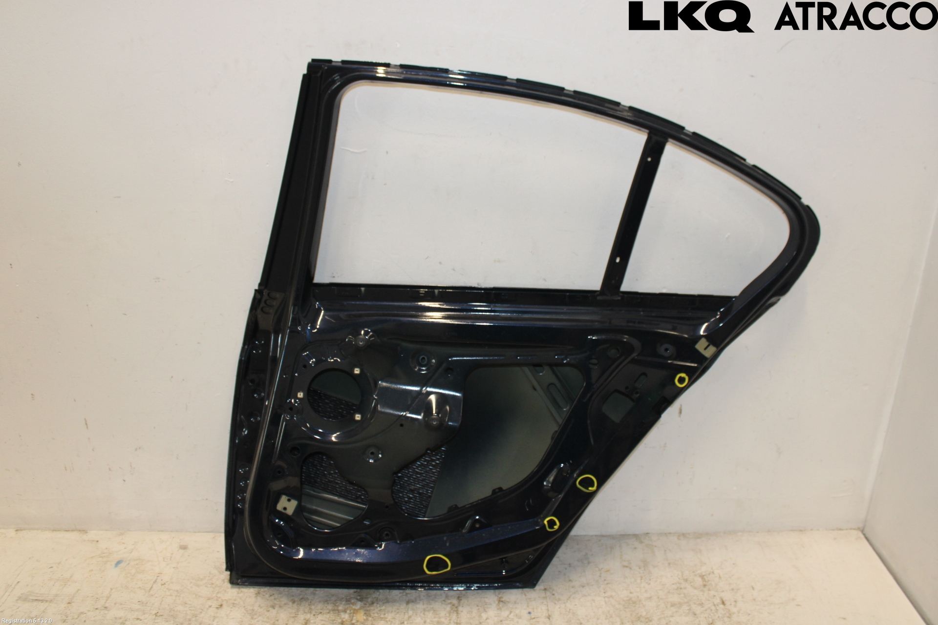 BMW 3 F30/F31/F80 12-19 Dörr Bak Höger
