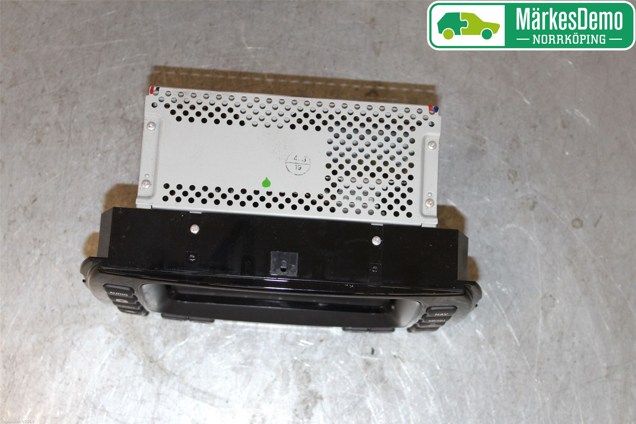 Jaguar XJ X350        03-09 Cd Radio - Multimediapanel