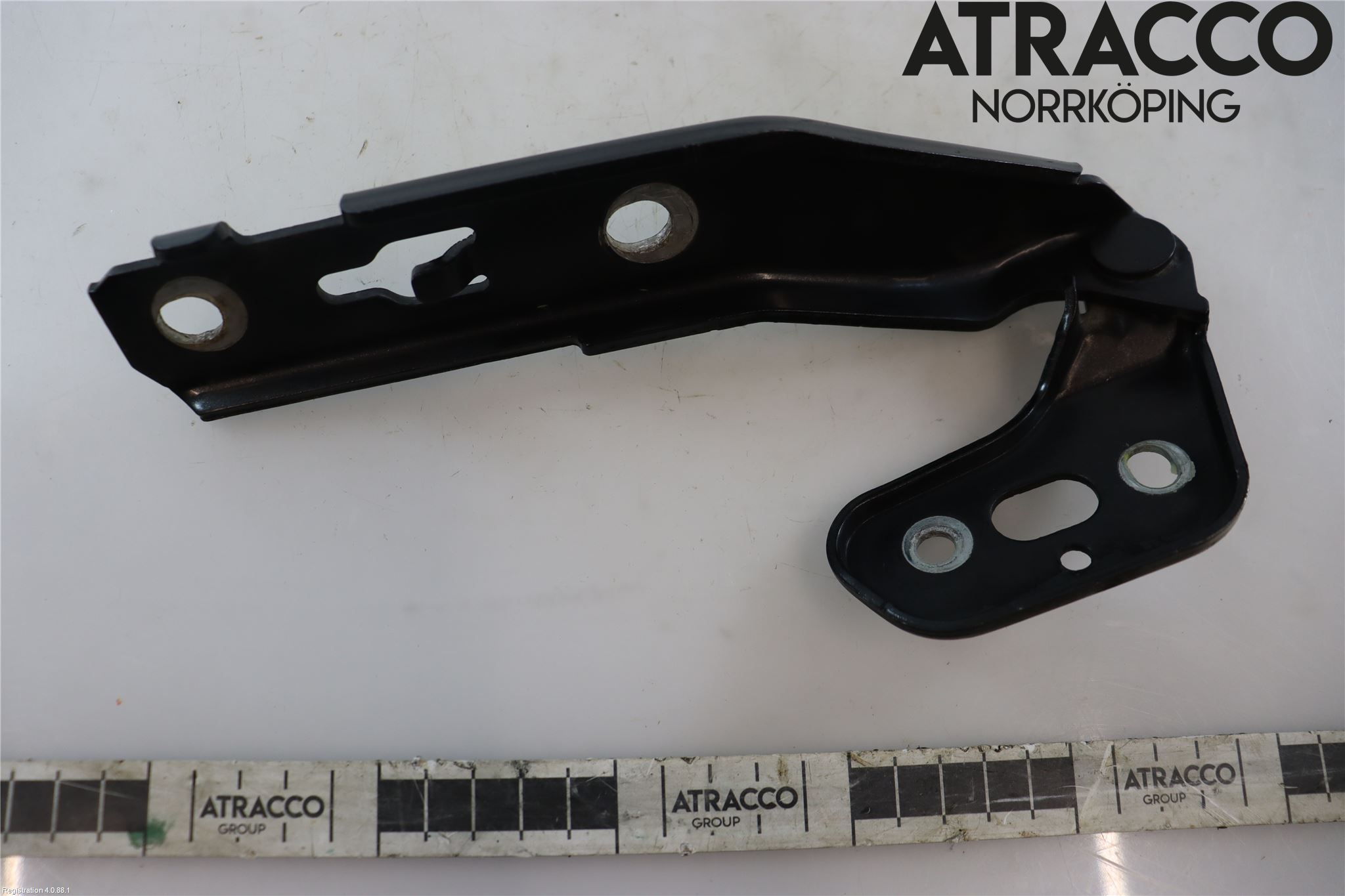 Audi ALLROAD 06-11 Huvgångjärn