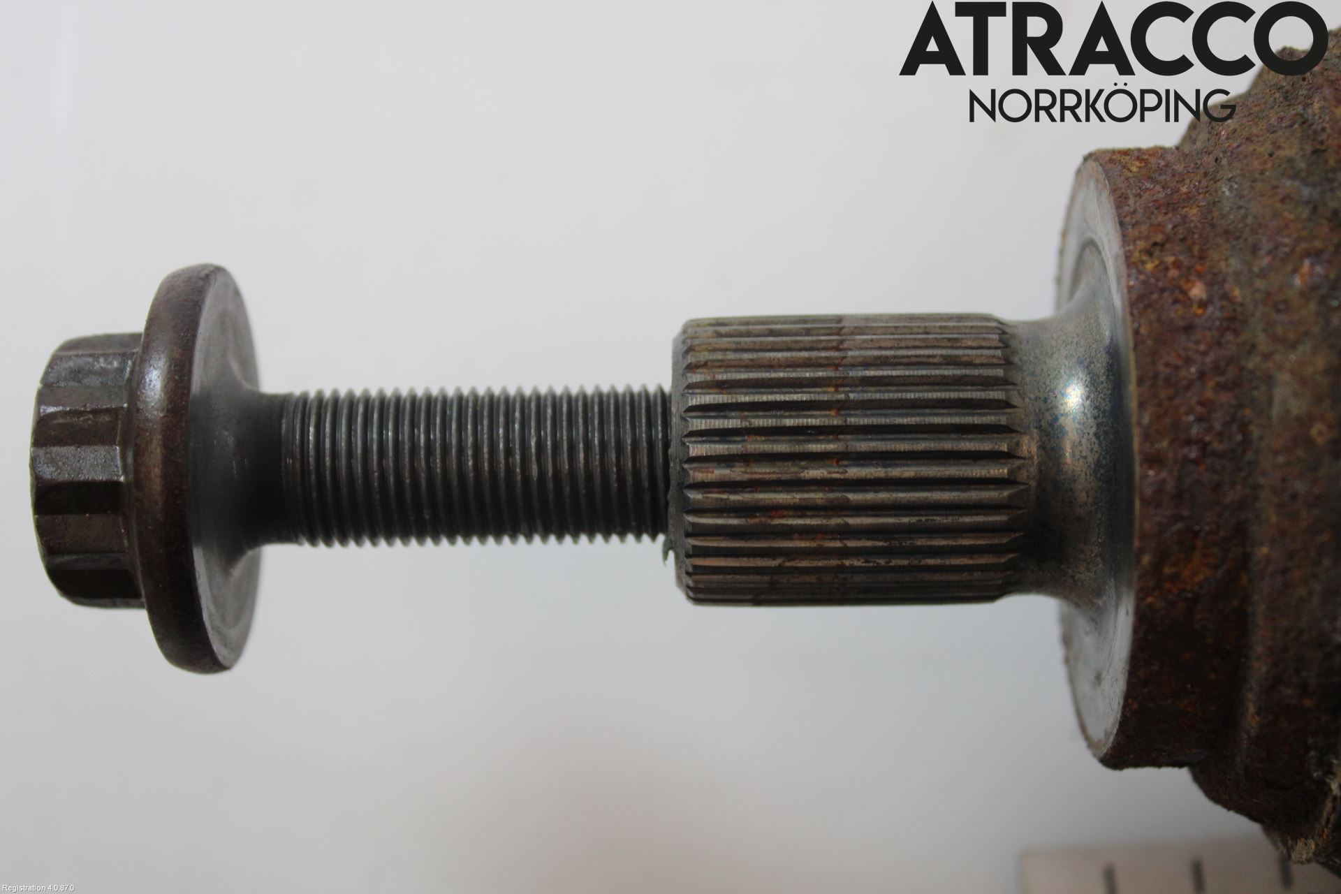 Volkswagen VW PASSAT 11-14 Drivaxel Fram Höger