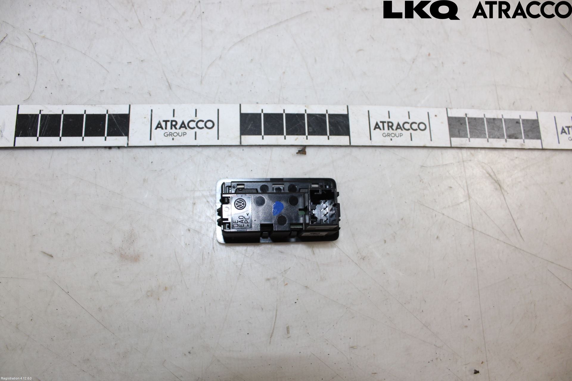 Seat LEON 20- Strömställare Baklucka