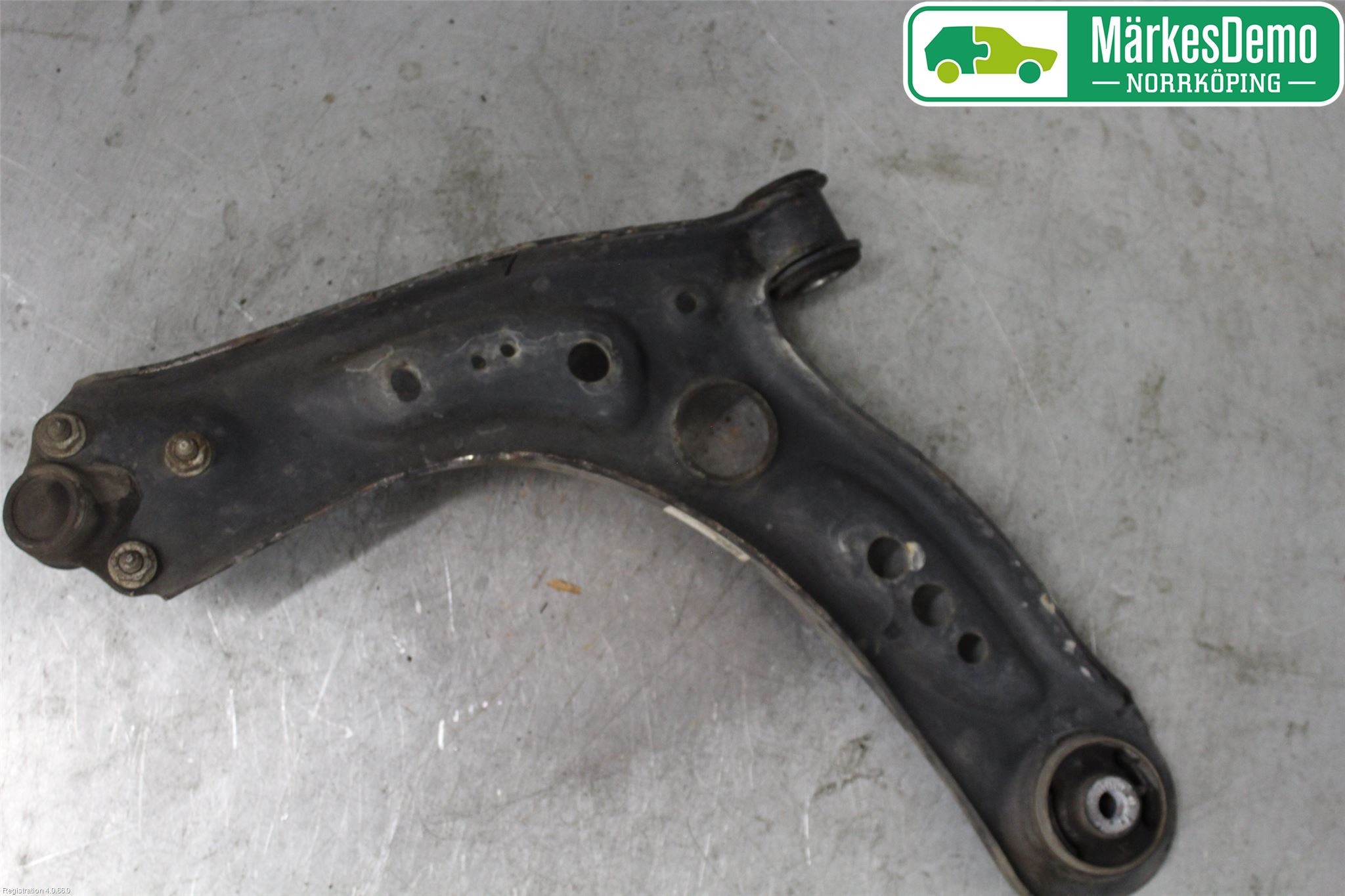 Volkswagen VW GOLF / E-GOLF VII 13-20 Bärarm Fram Undre Hö