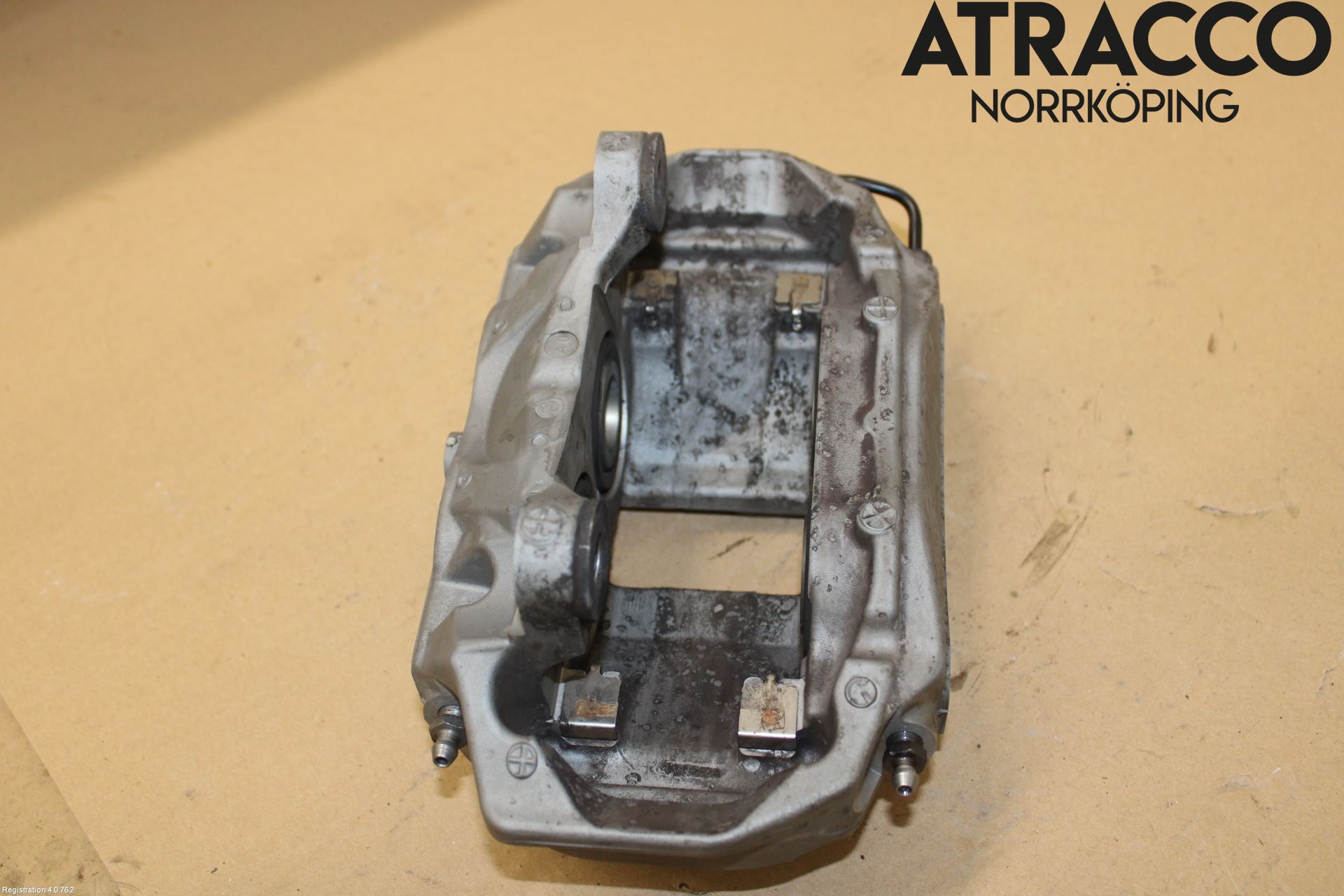 Audi A6 F2/C8 19- Bromsok Fram Höger