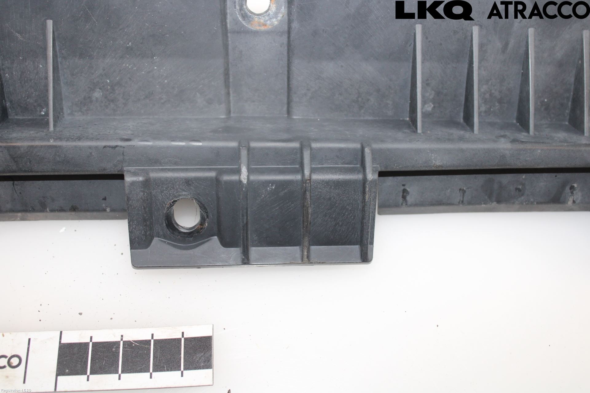 Audi Q5 09-16 Frontplåt