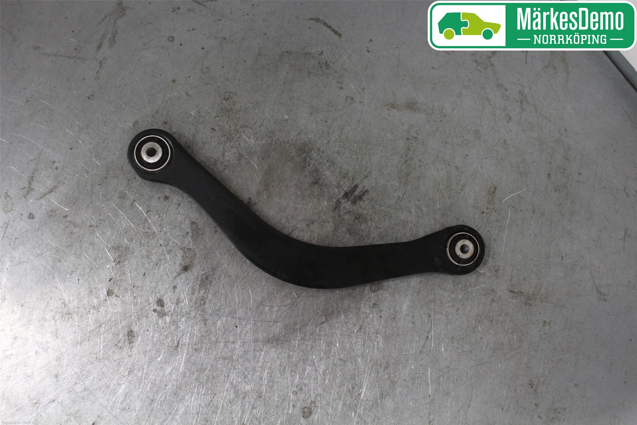 Audi A4/S4 B9 16-19 Bärarm Bak Övre Höger