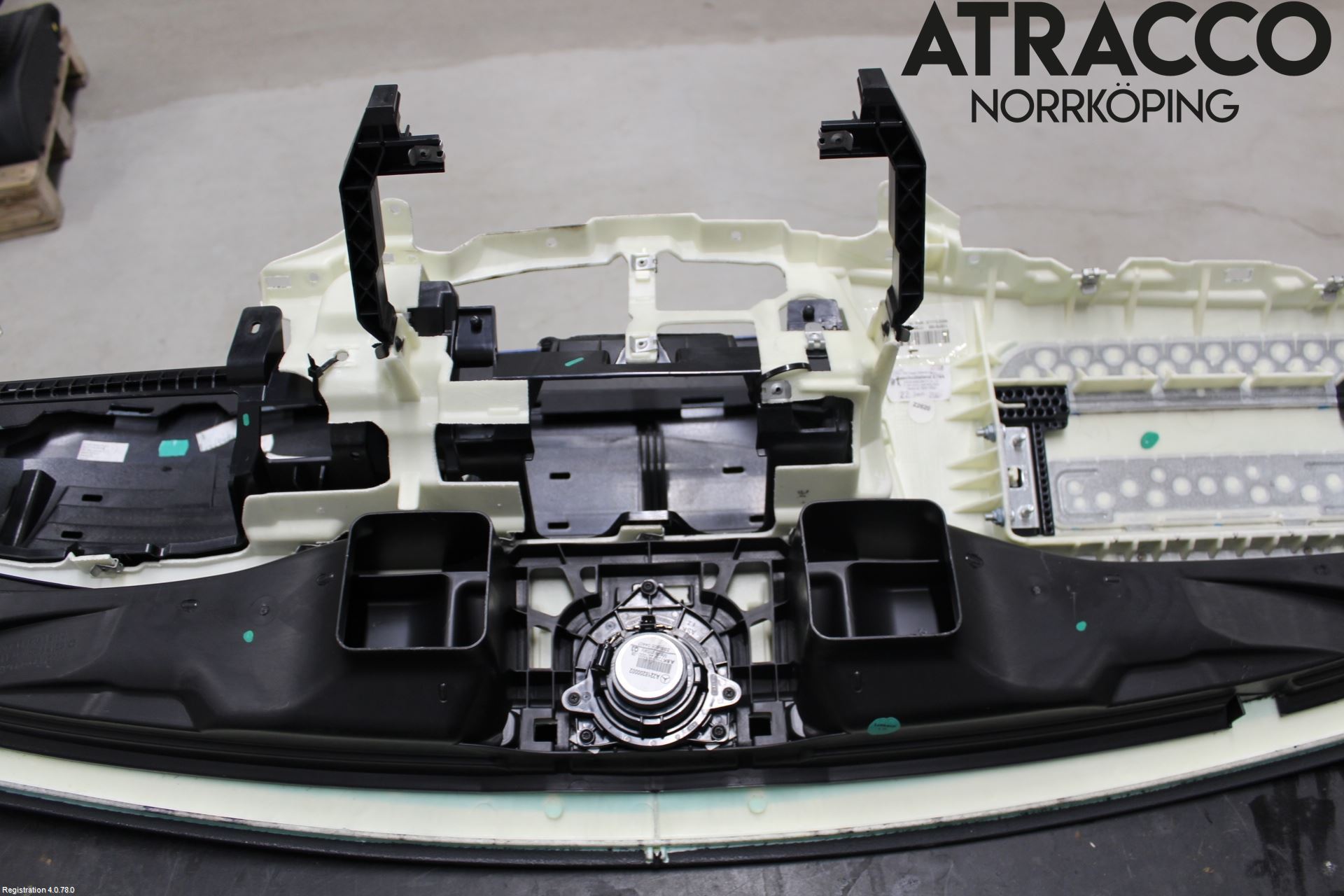 Mercedes-Benz MB S-KLASS (W221) 05-13 Instrumentbräda