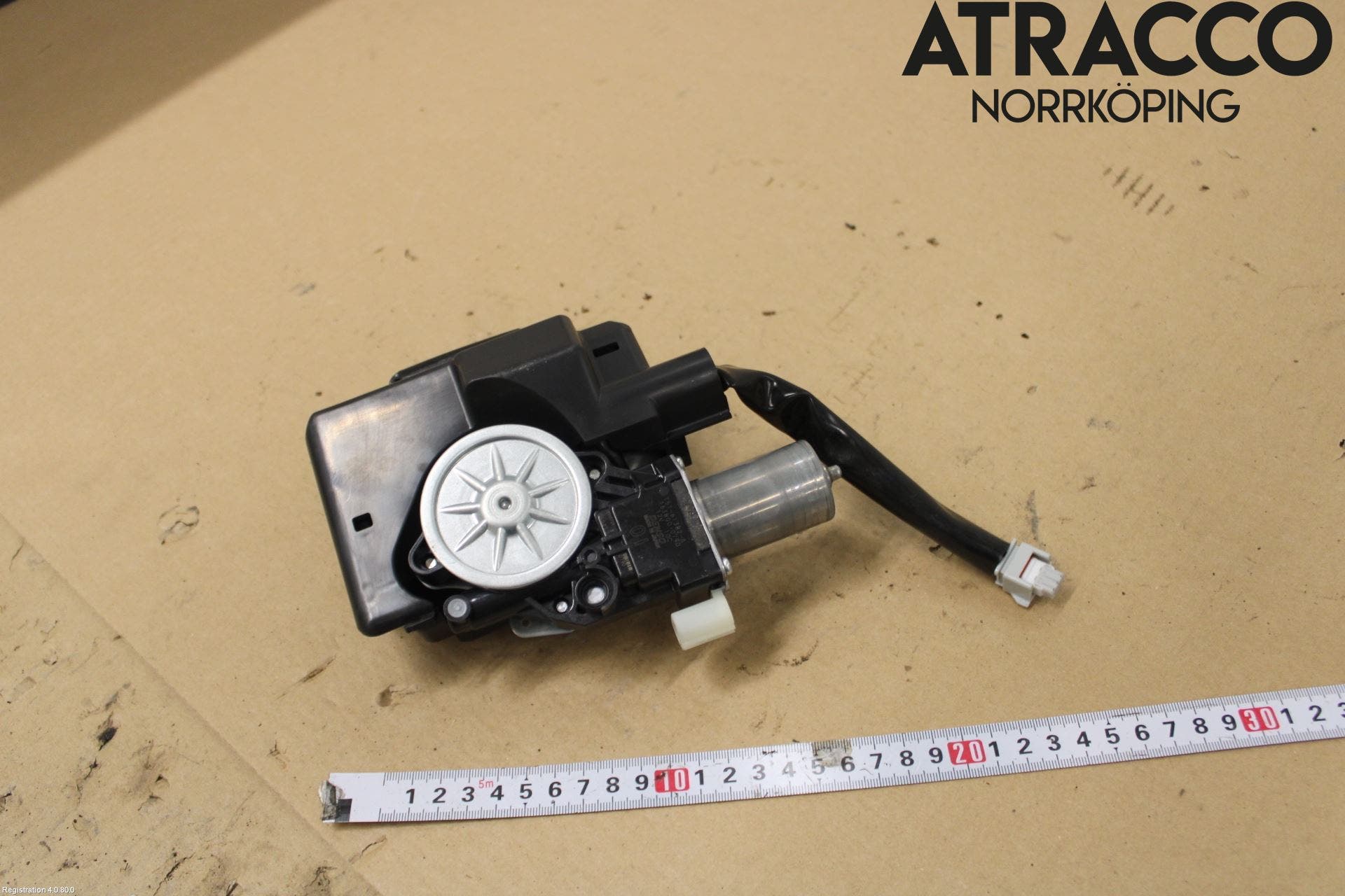 Toyota RAV4 19- Låskista Baklucka